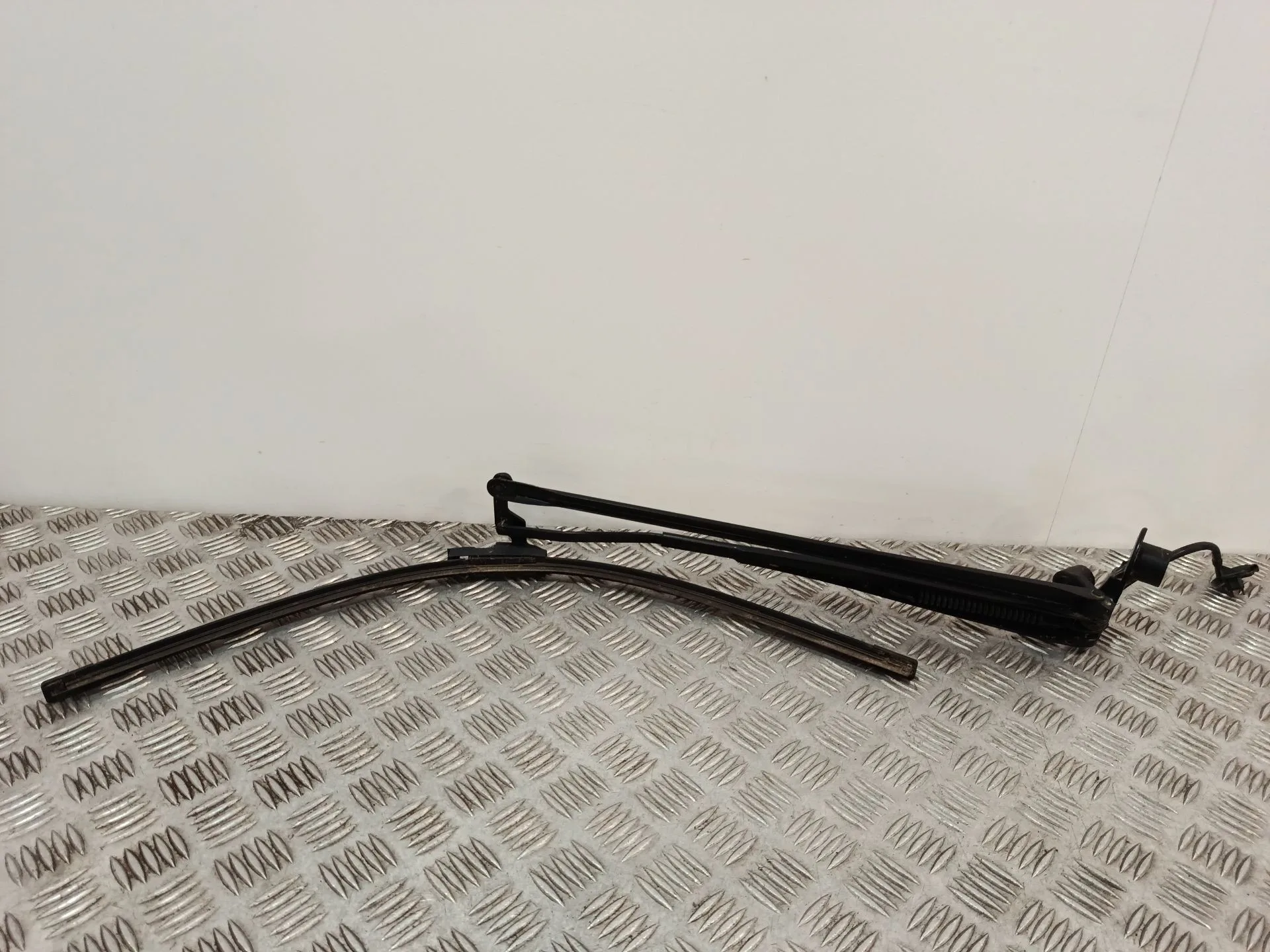 Brazo Limpia Delantero para Toyota Yaris (_P13_)