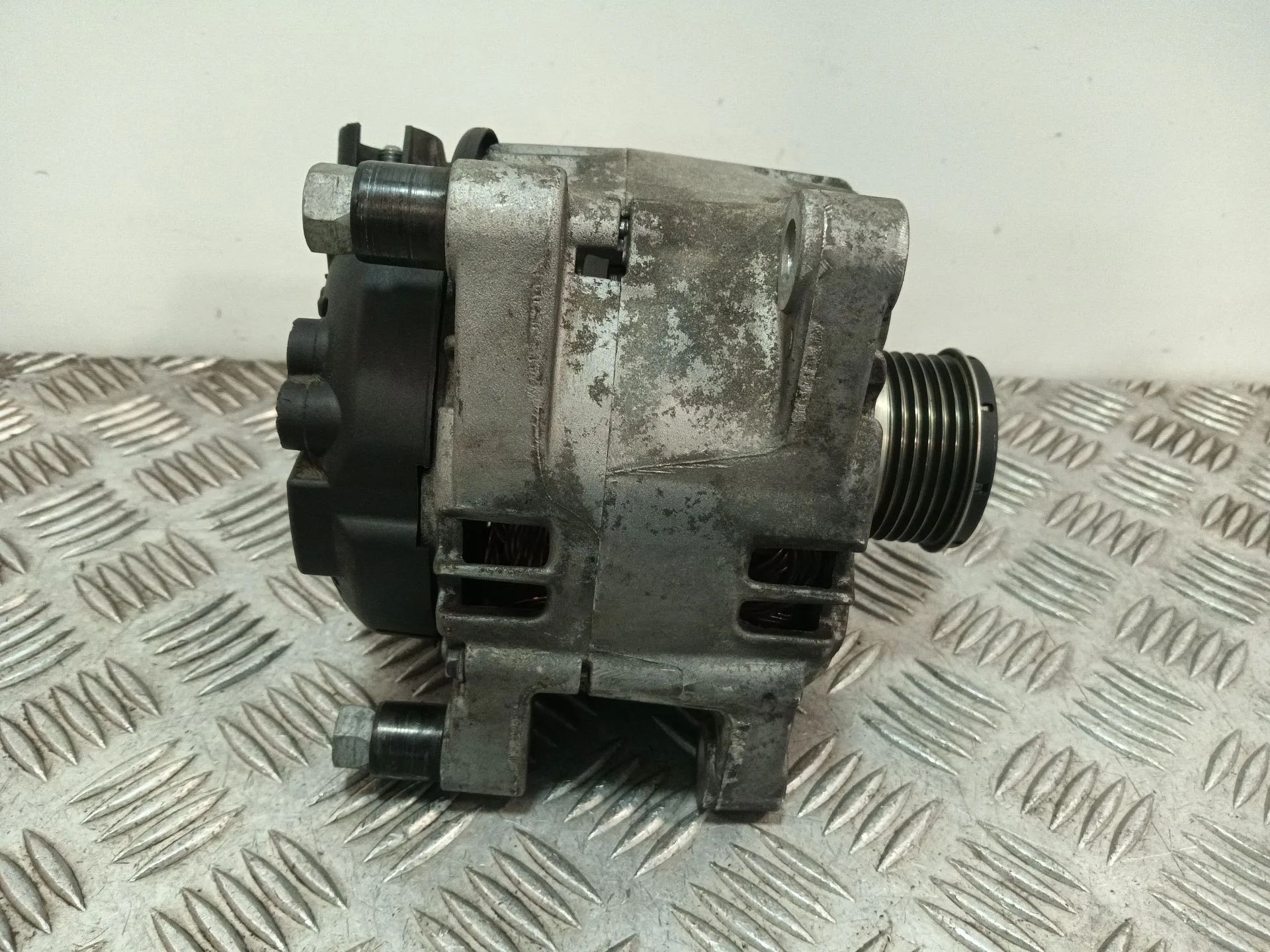 Alternador para Peugeot Partner Origin Monospace (G_)