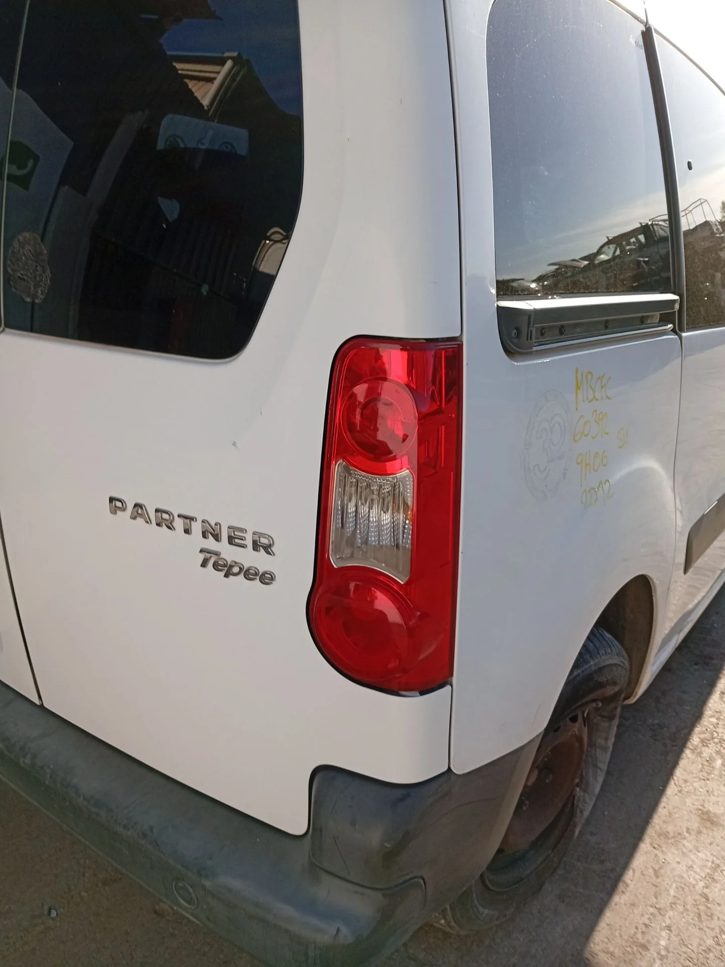 Piloto Trasero Derecho para Peugeot Partner Origin Monospace (G_)