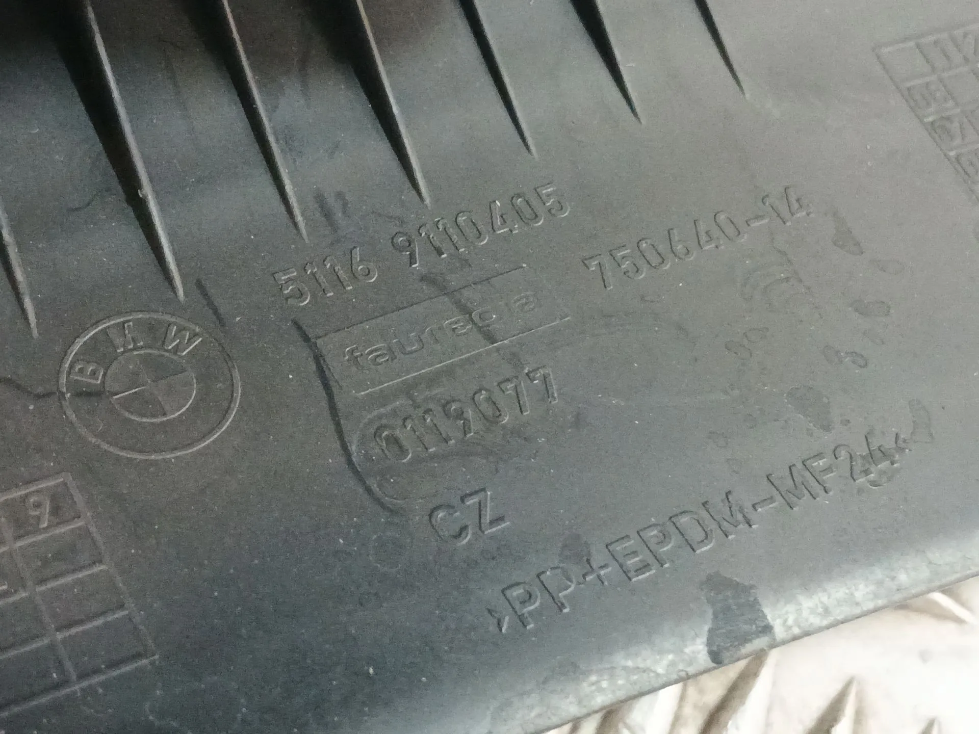 Apoyabrazos Central para Bmw 1 (E81)