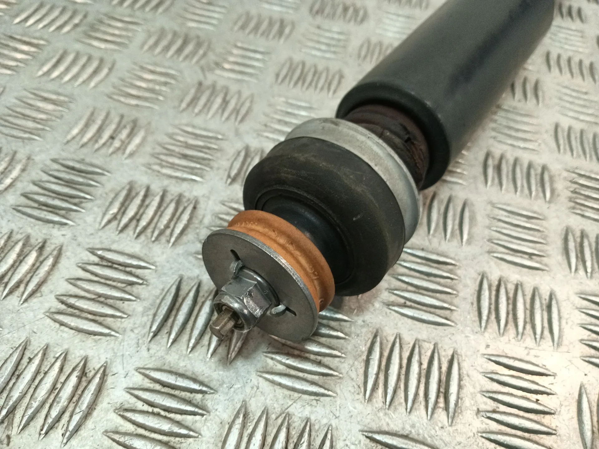 Amortiguador Trasero para Bmw 1 (E81)