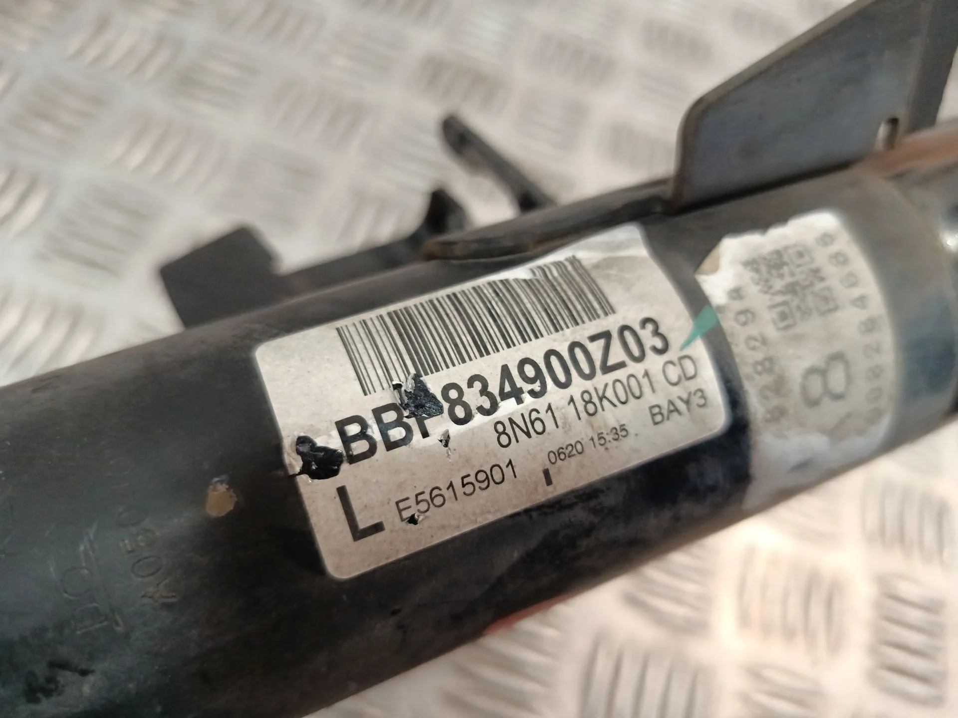 Amortiguador Delantero Izquierdo para Mazda 3 Lim. (Bl)
