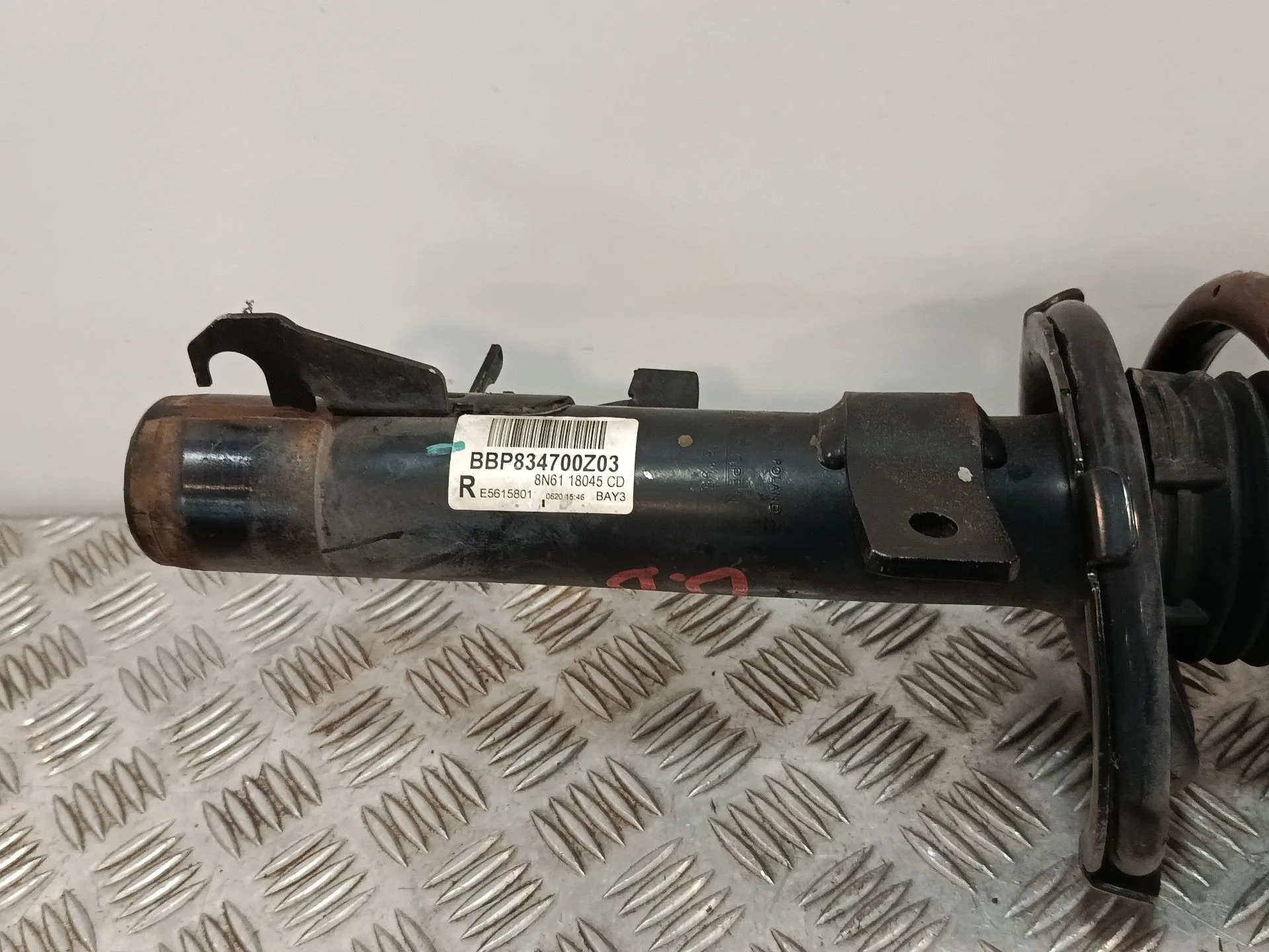 Amortiguador Delantero Derecho para Mazda 3 Lim. (Bl)