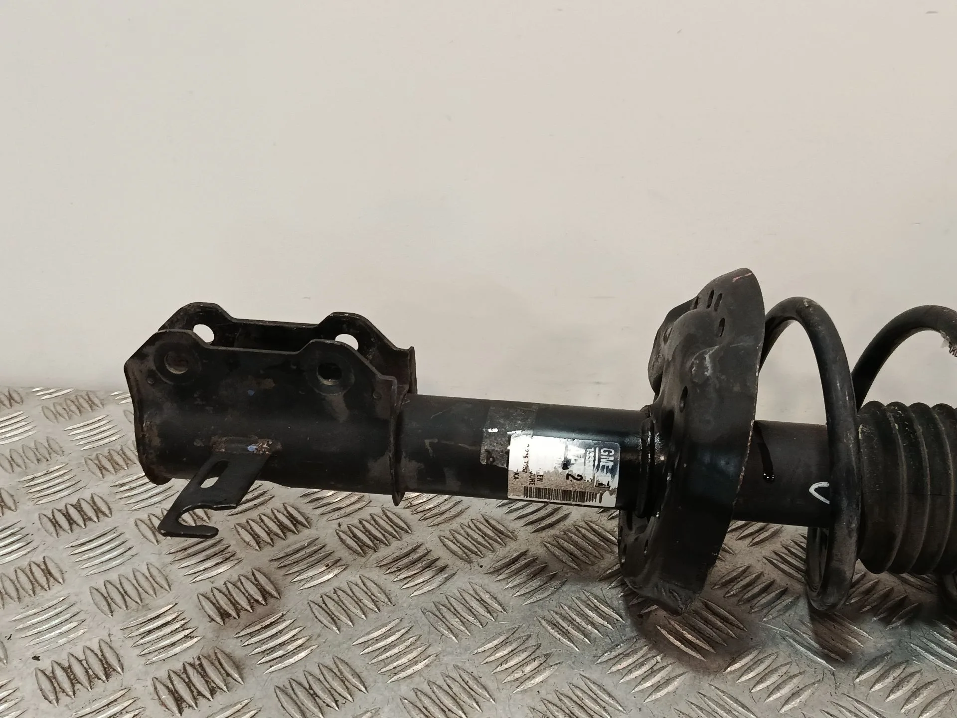 Amortiguador Delantero Derecho para Opel Astra J Lim.