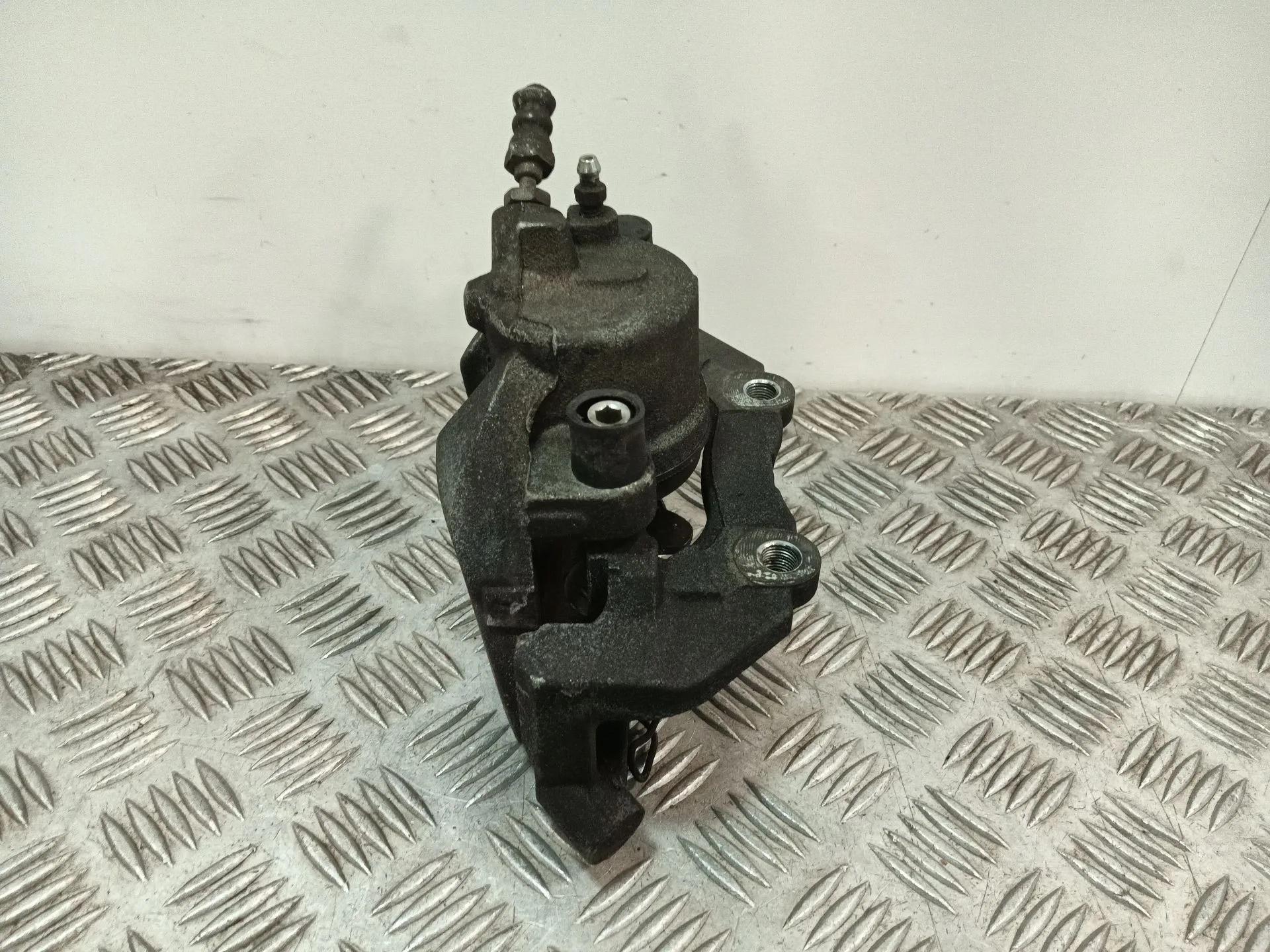 Pinza Freno Delantera Derecha para Mazda 3 Lim. (Bl)
