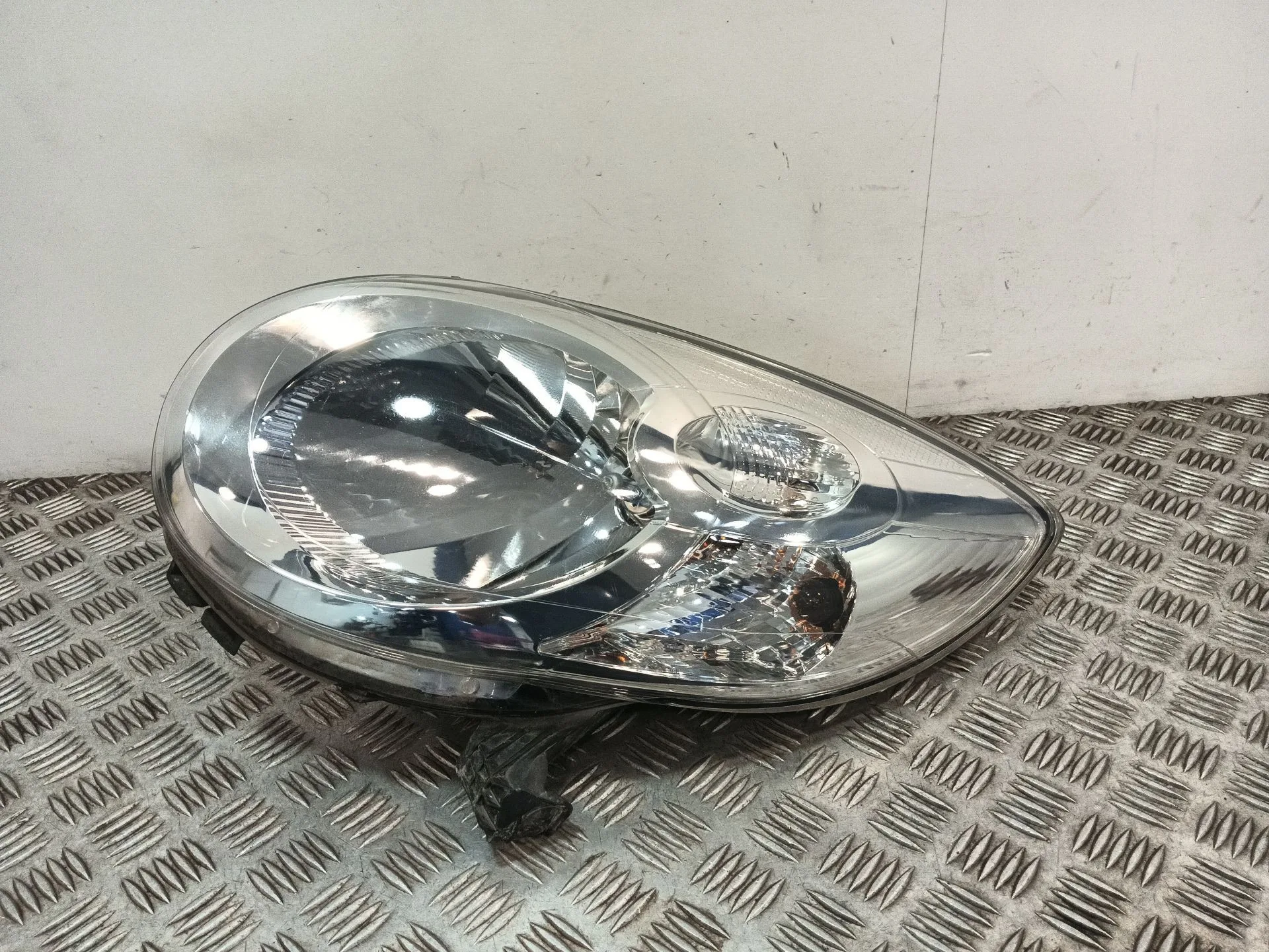 Faro Izquierdo para Citroën C1 (Pm_, Pn_)