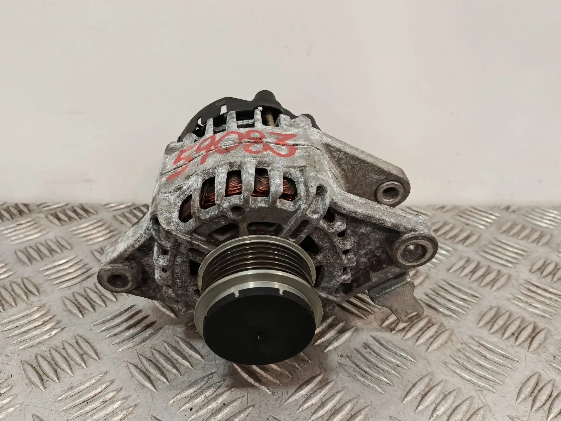 Alternador para Toyota Yaris (_P13_)