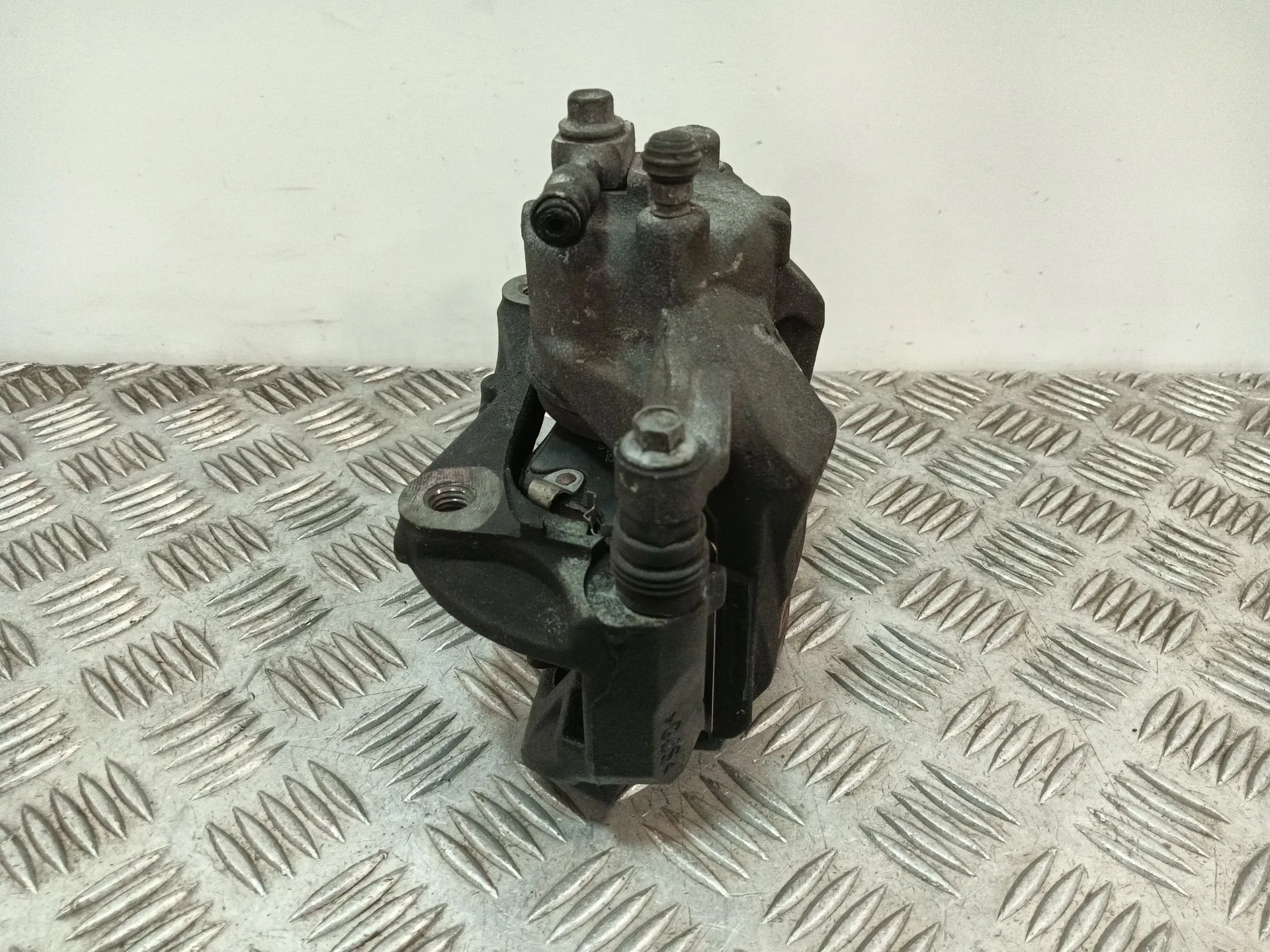 Pinza Freno Delantera Izquierda para Opel Astra J Lim.