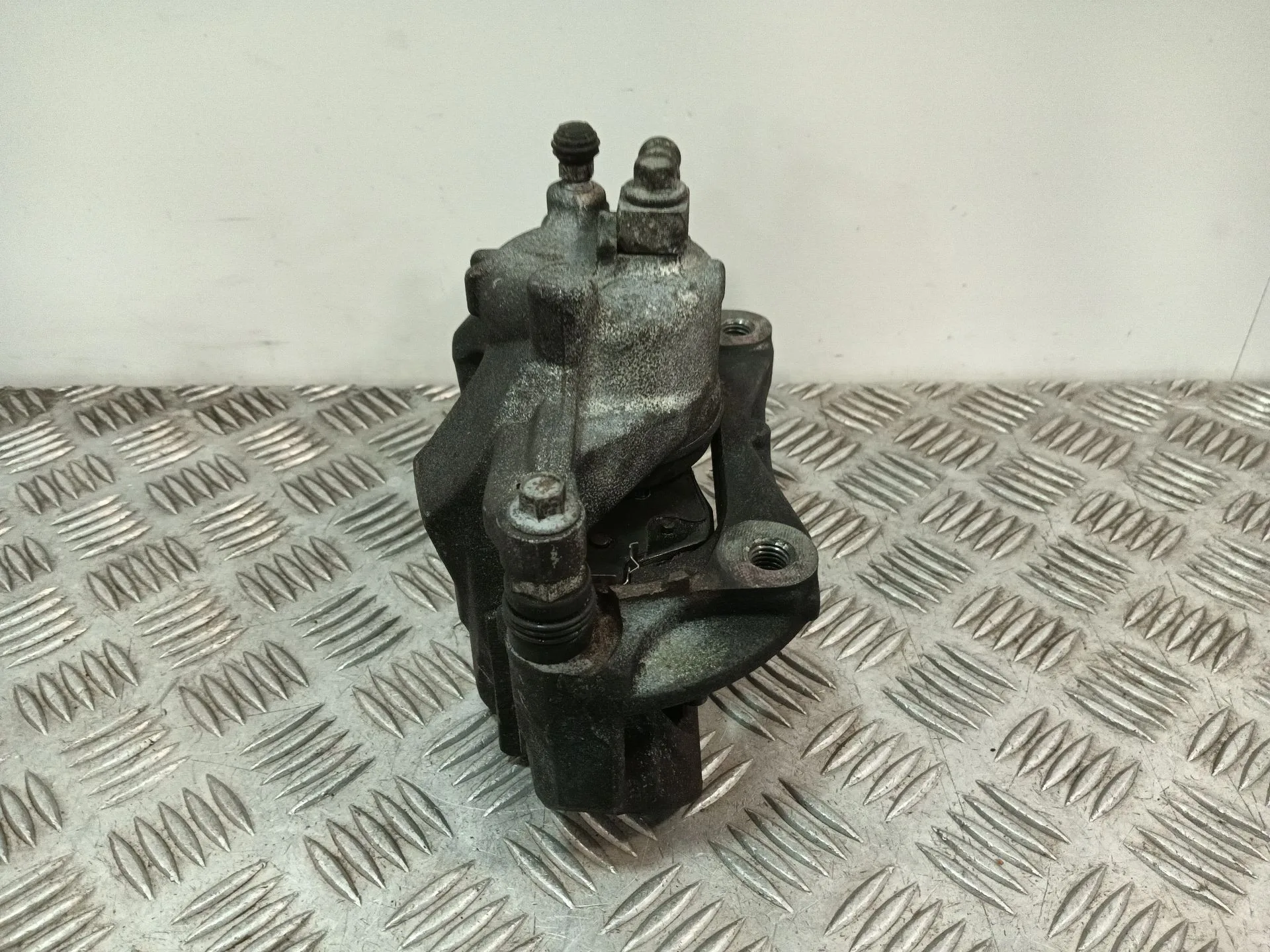 Pinza Freno Delantera Izquierda para Opel Astra J Lim.