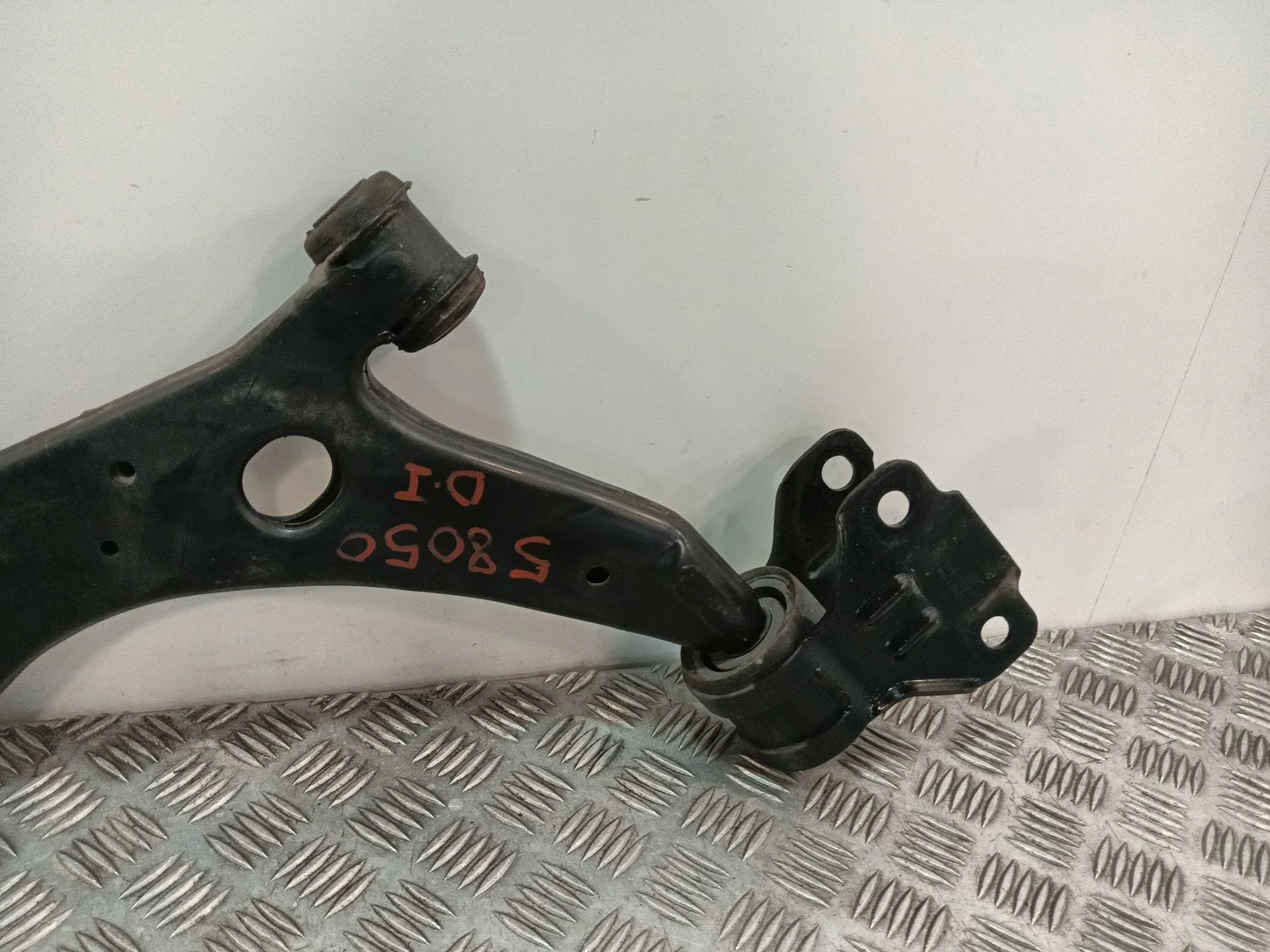 Brazo Suspension Inferior Delantero Izquierdo para Mazda 3 Lim. (Bl)