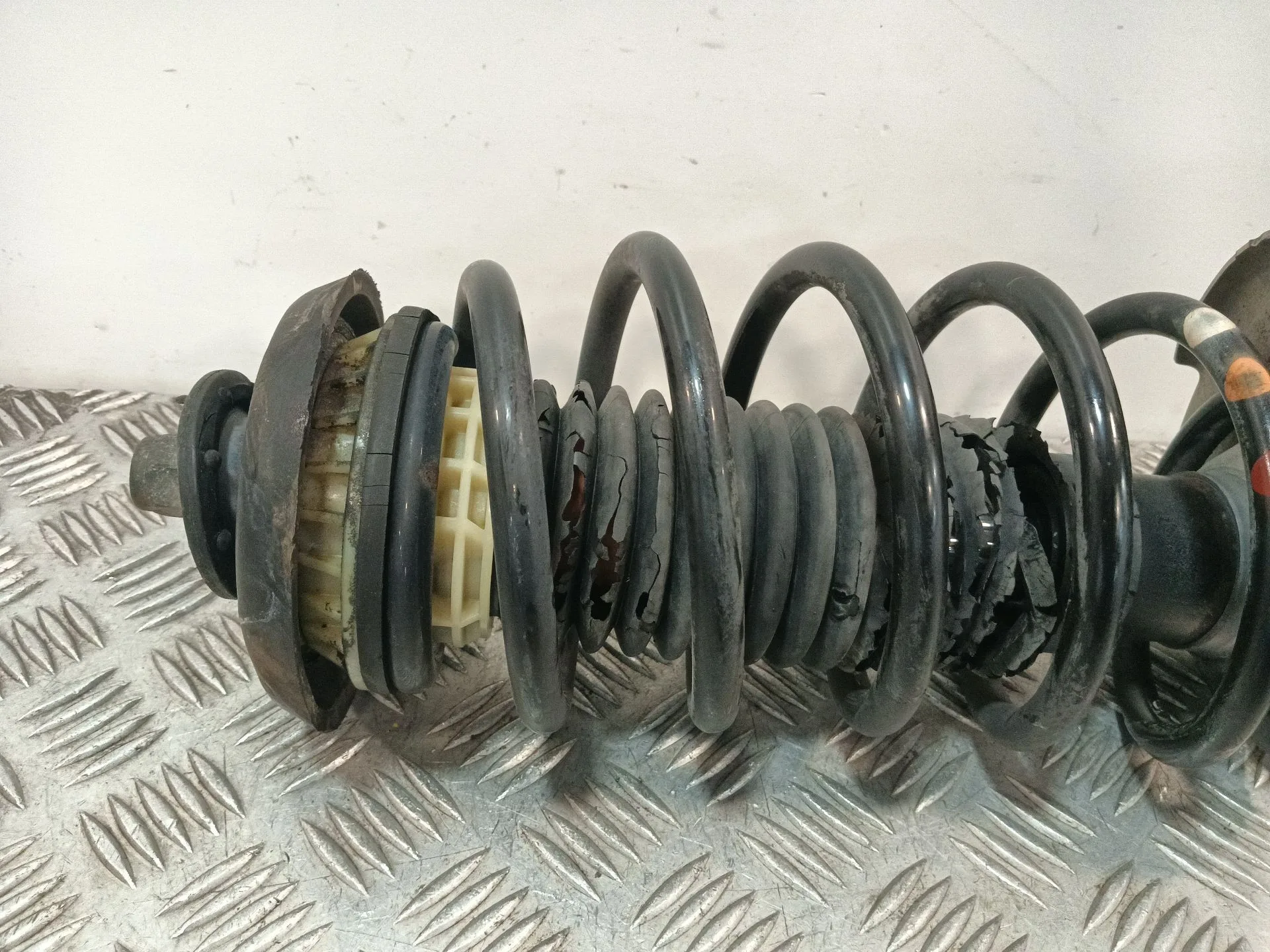 Amortiguador Delantero Derecho para Peugeot 207 Cc