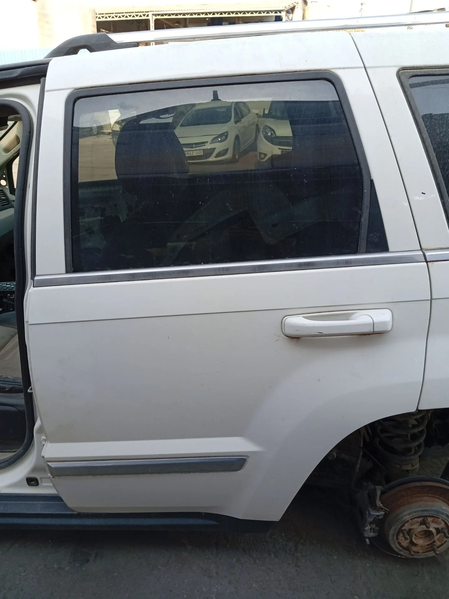Puerta Trasera Izquierda para Jeep Grand Cherokee Iii (Wh, Wk)
