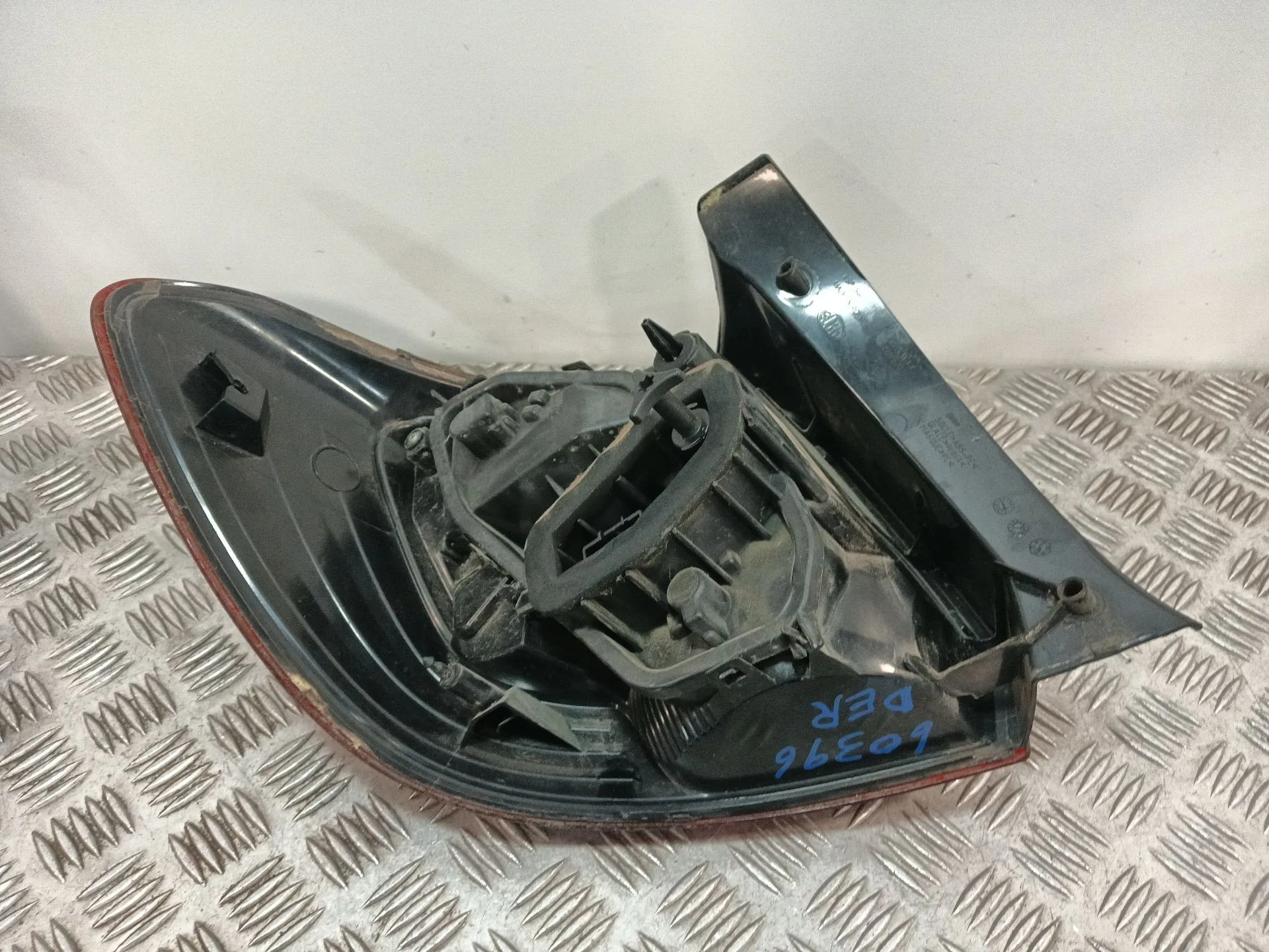 Piloto Trasero Derecho para Dacia Sandero Ii (B8_)