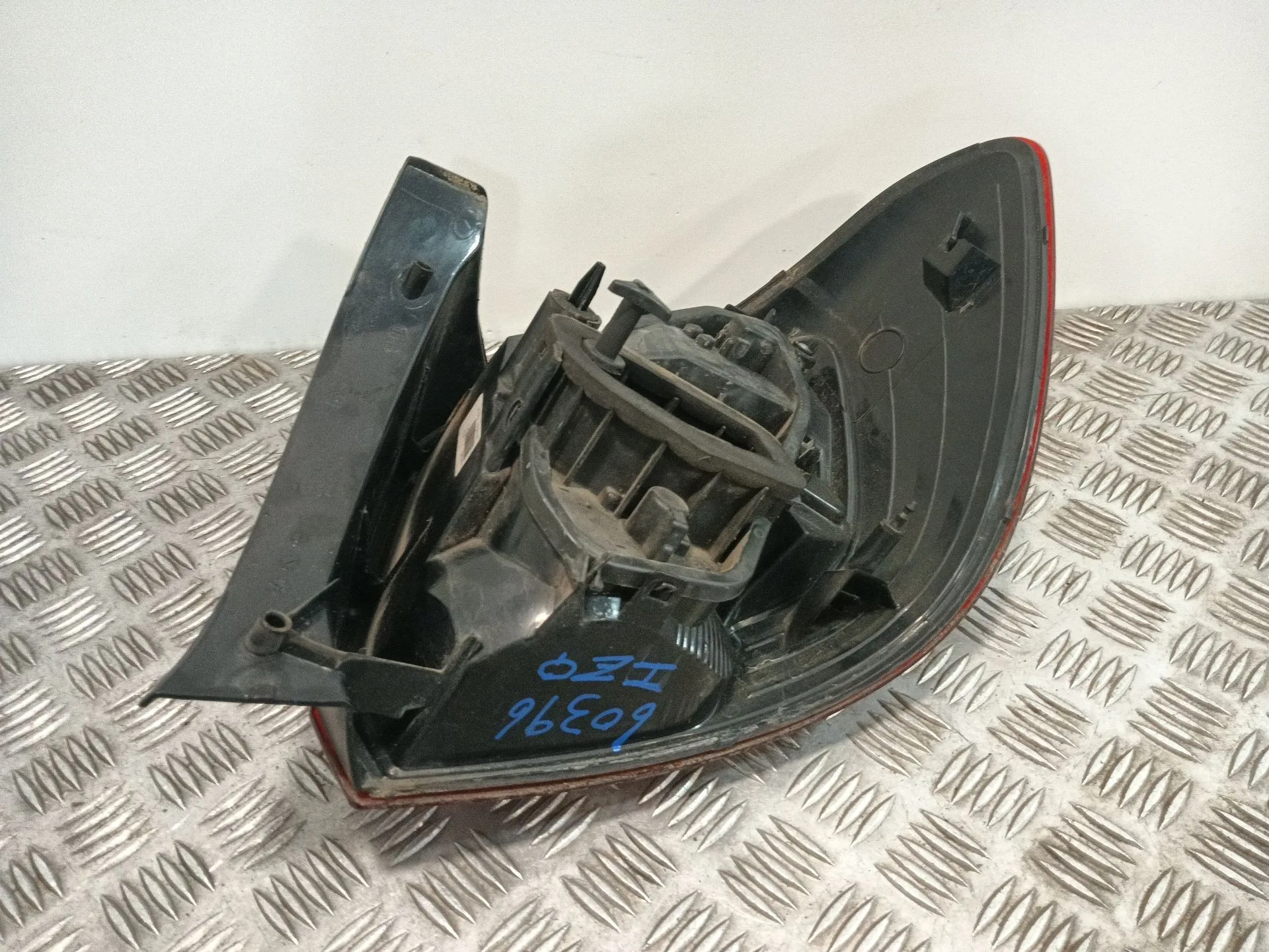Piloto Trasero Izquierdo para Dacia Sandero Ii (B8_)