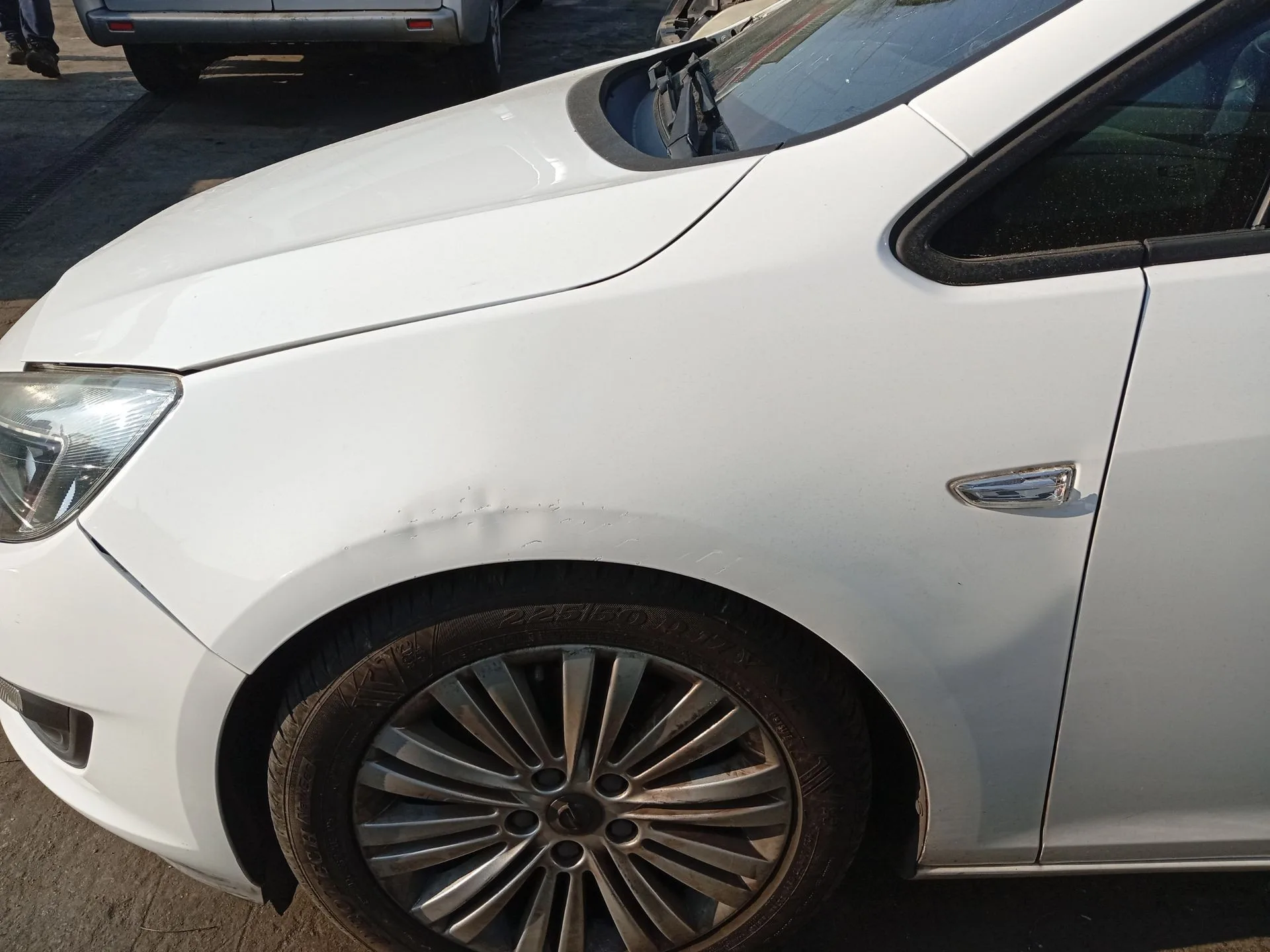 Aleta Delantera Izquierda para Opel Astra J (P10)