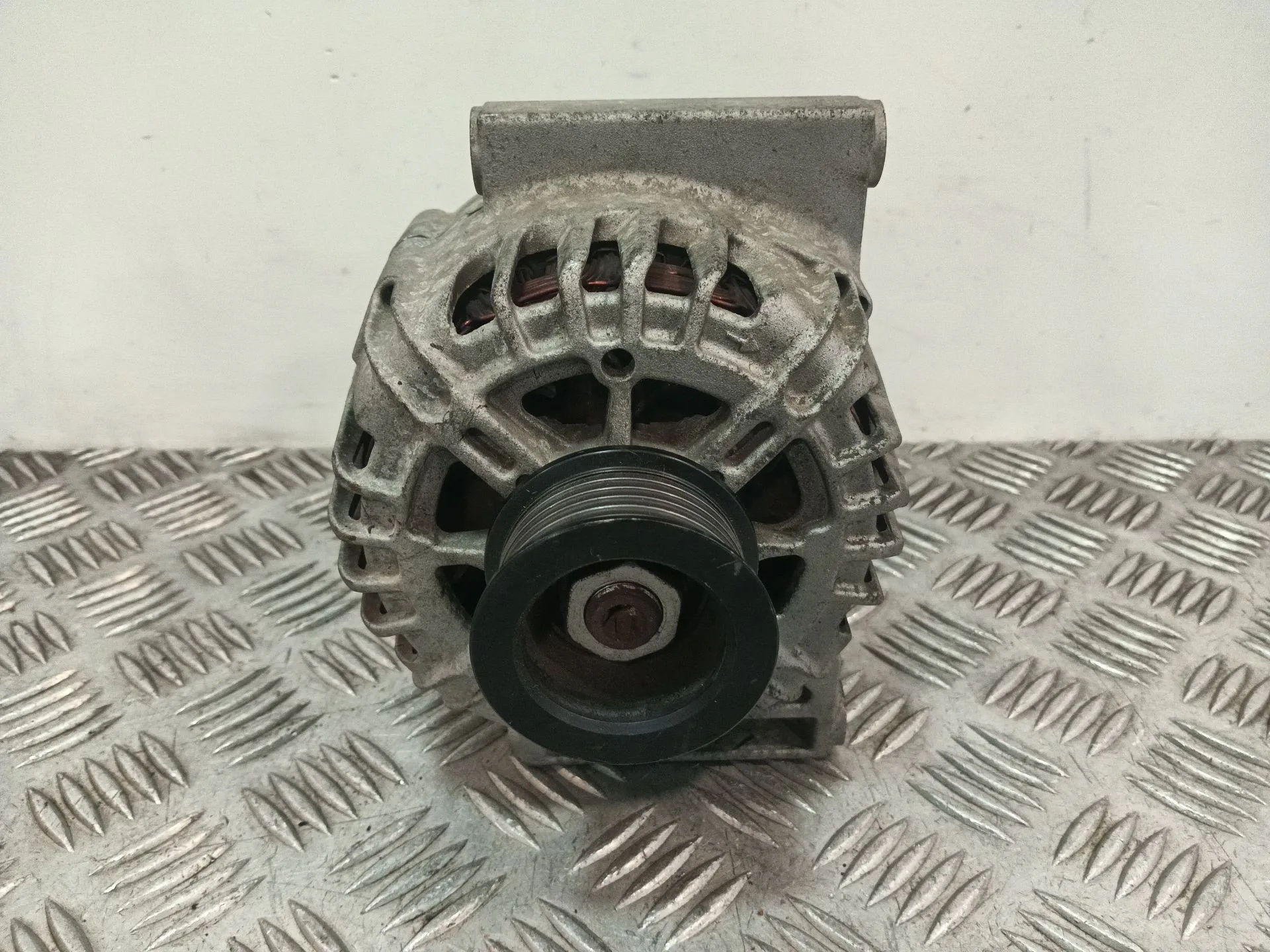 Alternador para Opel Astra J (P10)