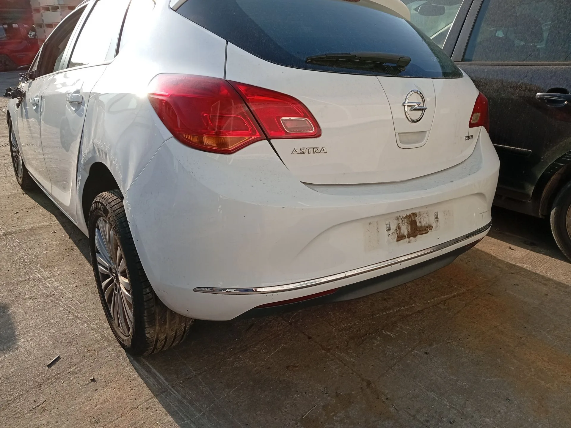 Paragolpes Trasero para Opel Astra J (P10)