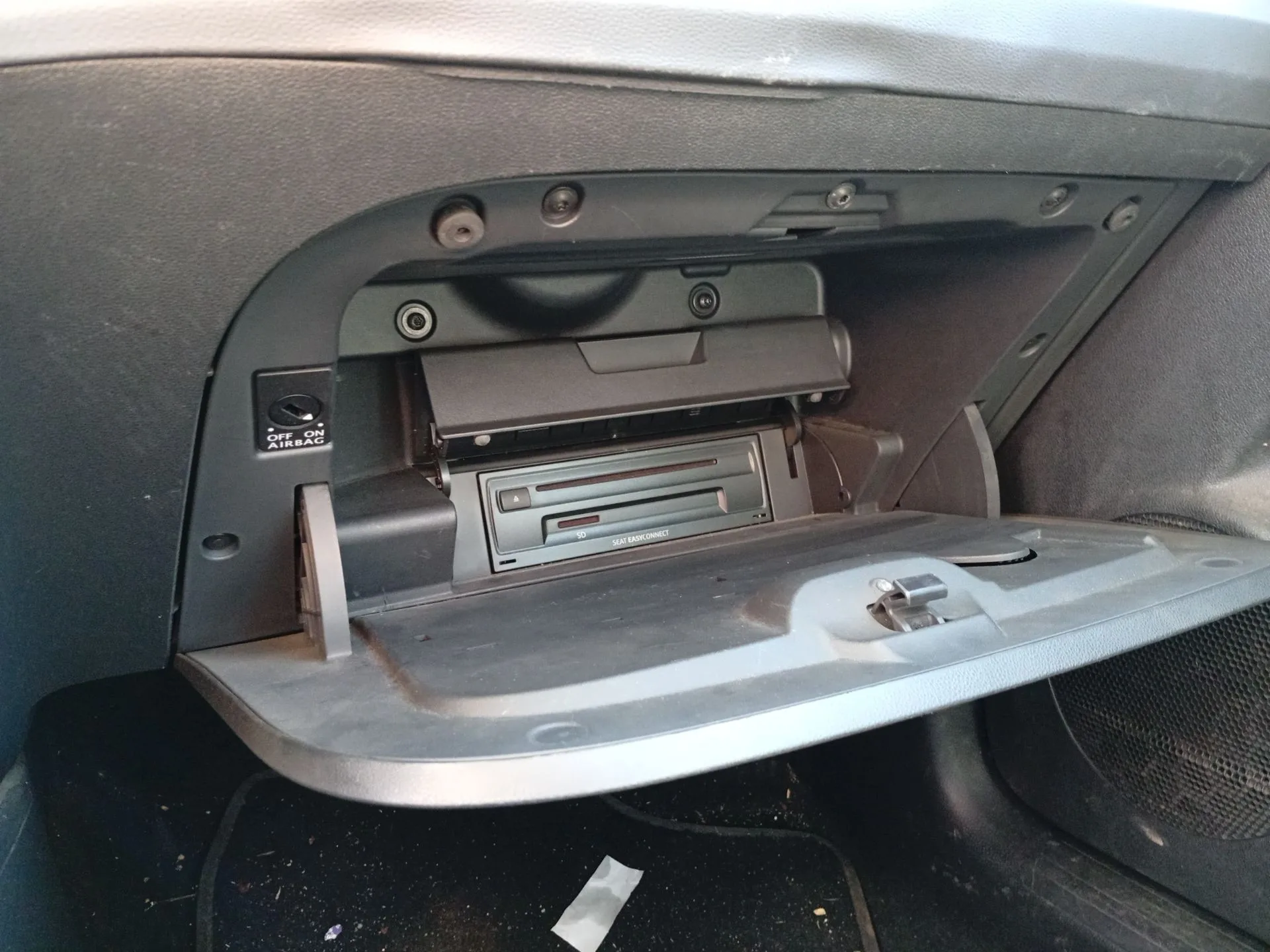 Guantera para Seat Ibiza Iv St (6J8, 6P8)