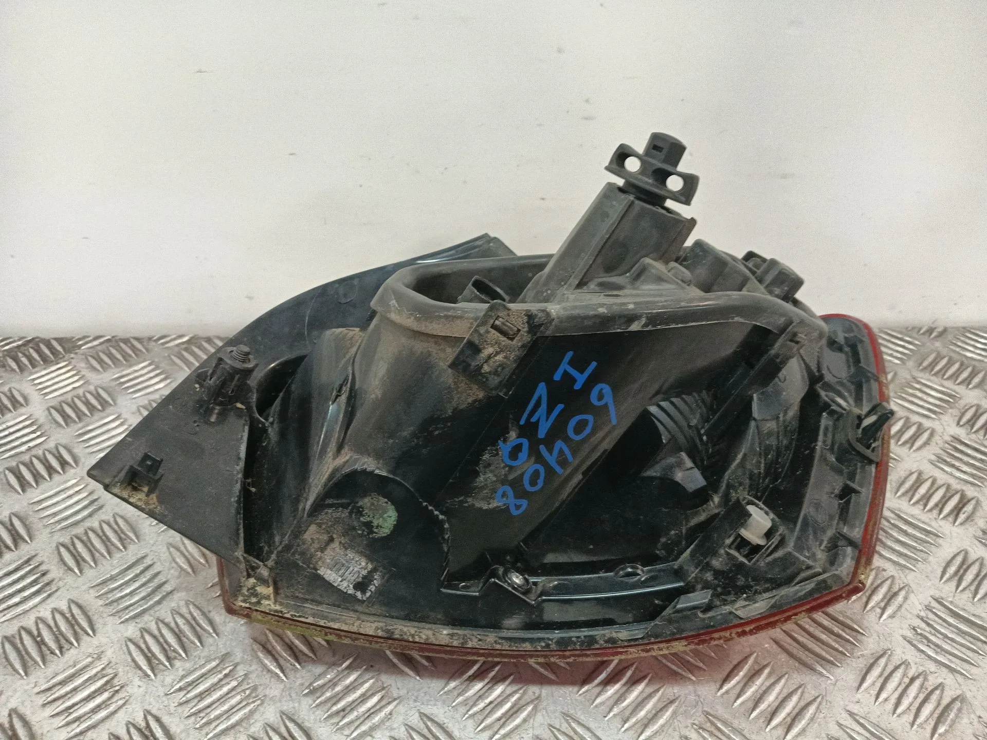 Piloto Trasero Izquierdo para Seat Ibiza Iv St (6J8, 6P8)