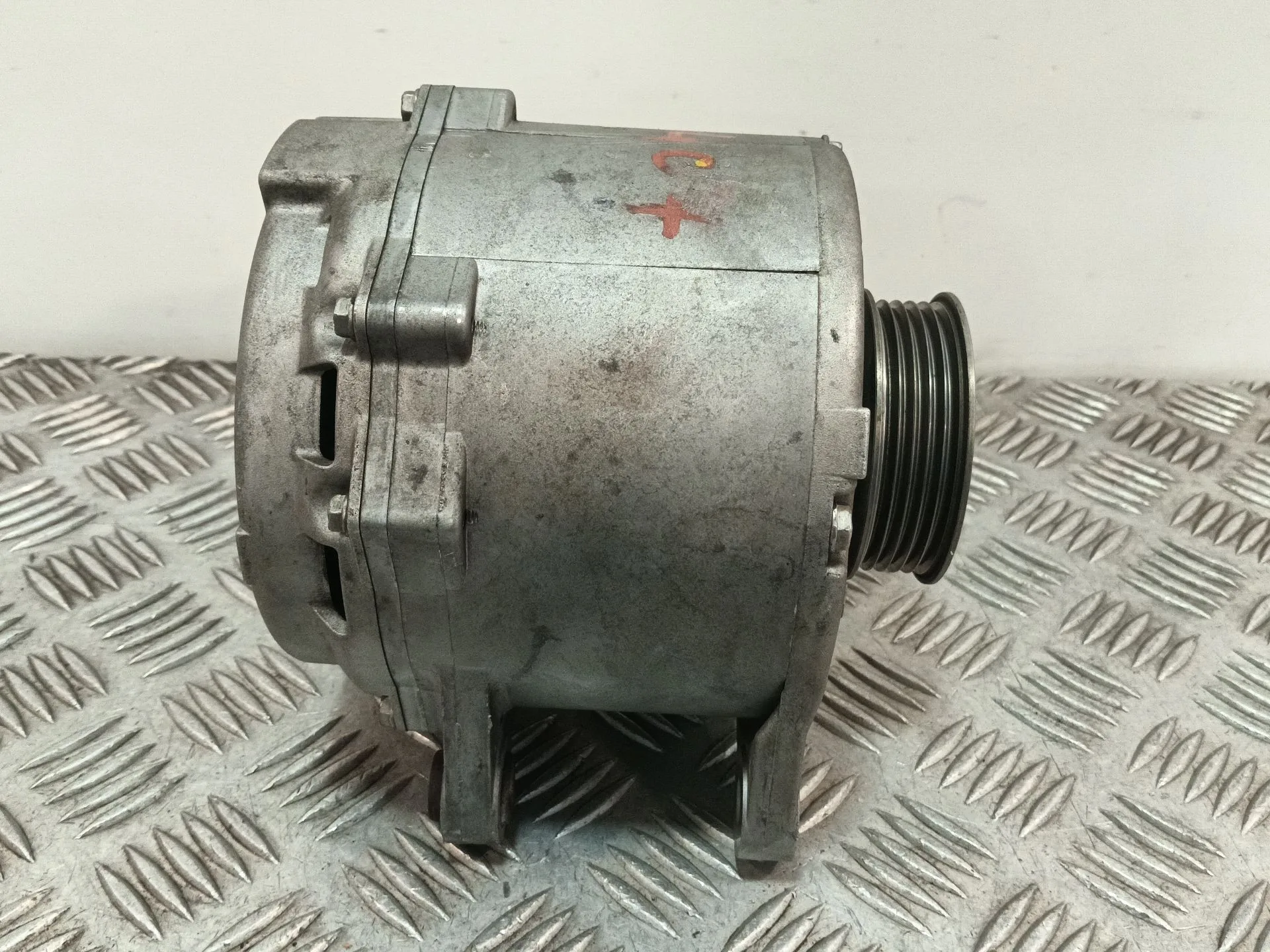 Alternador para Audi Q7 (4Lb)