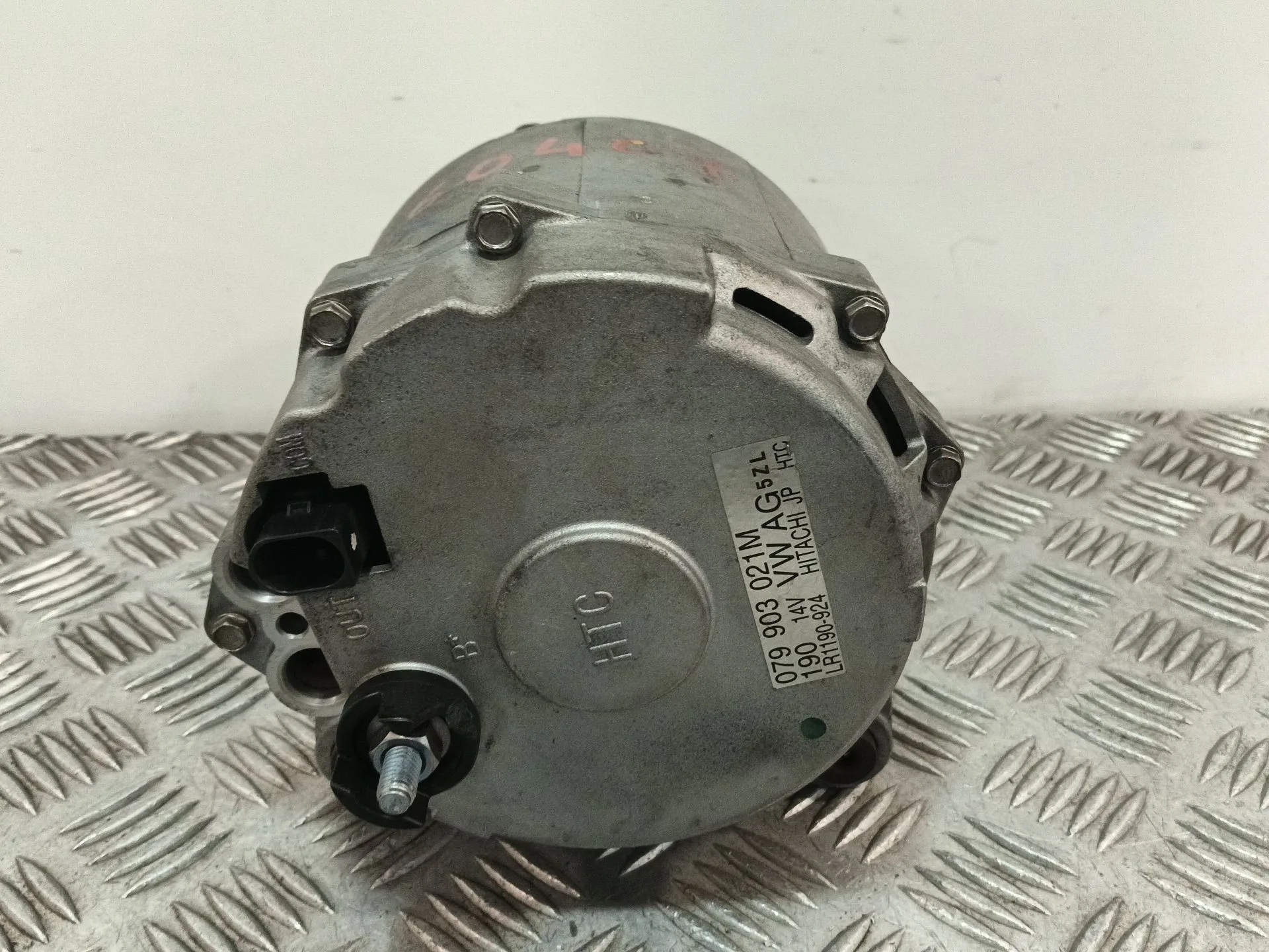 Alternador para Audi Q7 (4Lb)