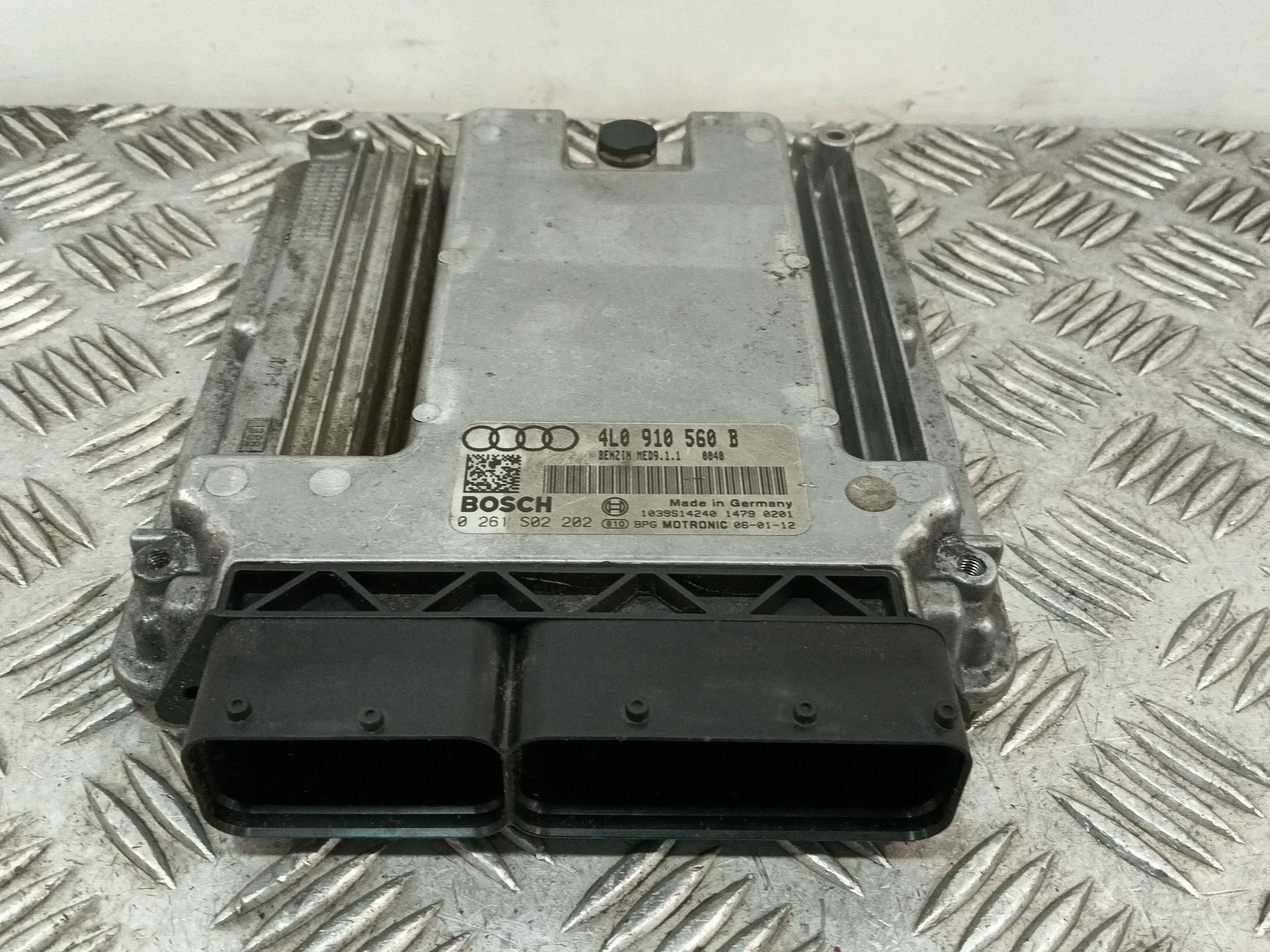 Centralita Motor Uce para Audi Q7 (4Lb)