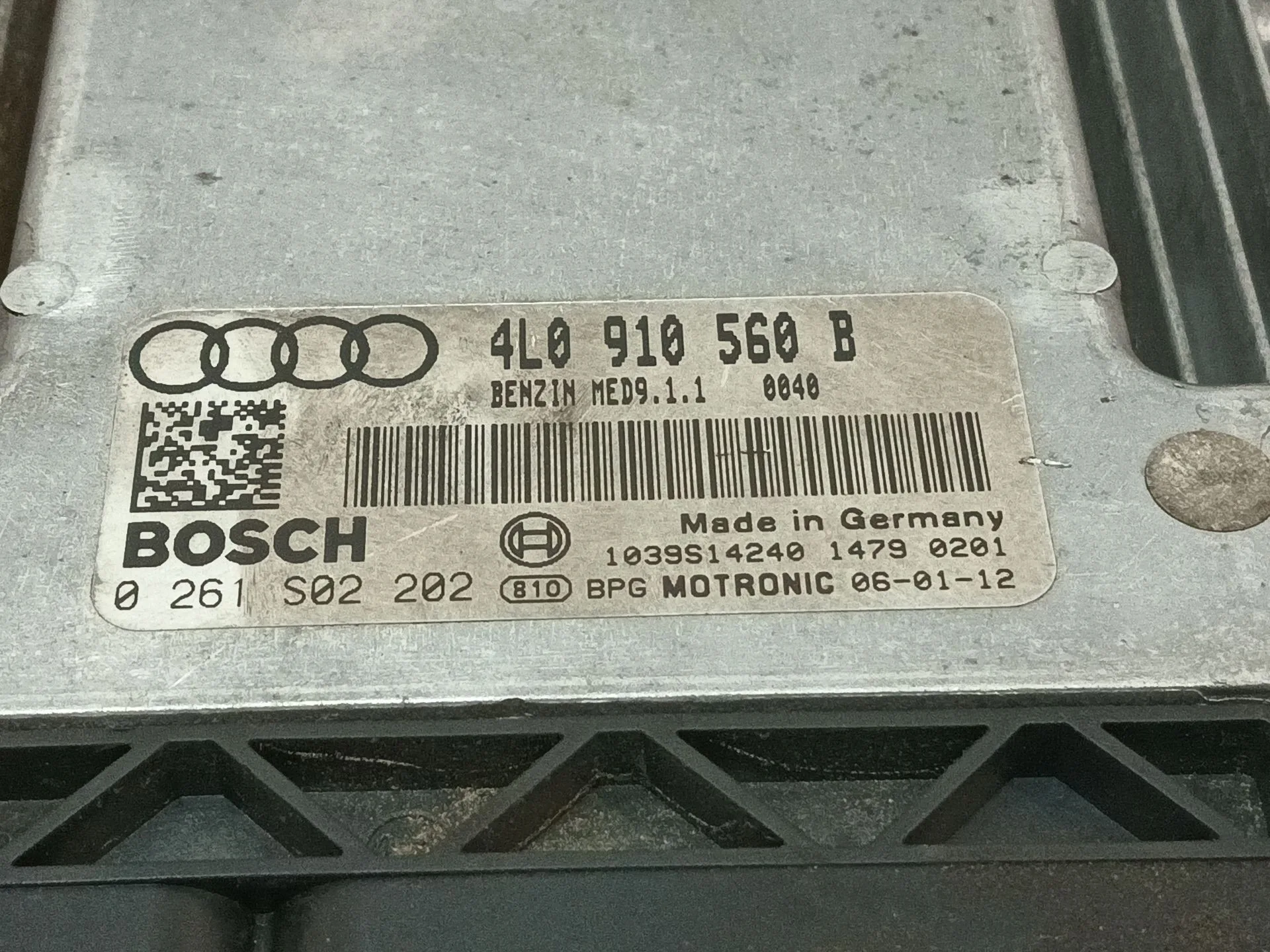 Centralita Motor Uce para Audi Q7 (4Lb)
