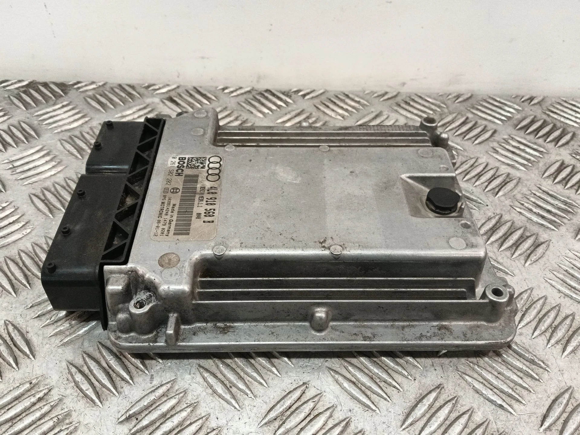 Centralita Motor Uce para Audi Q7 (4Lb)