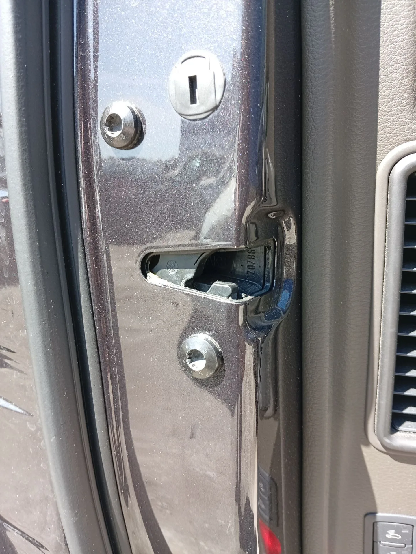 Cerradura Puerta Delantera Izquierda para Audi Q7 (4Lb)