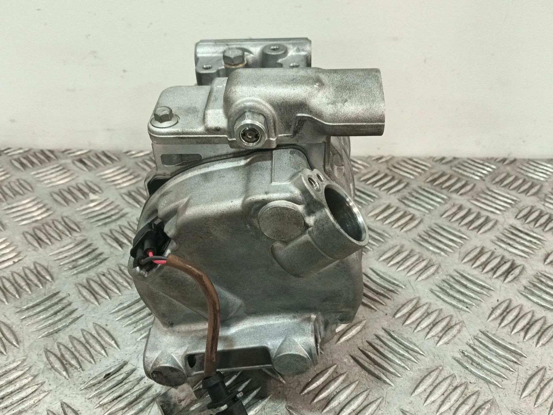 Compresor Aire Acondicionado para Audi Q7 (4Lb)