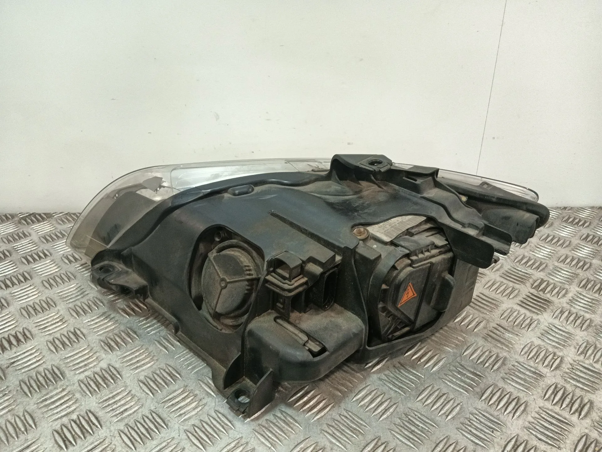 Faro Derecho para Audi Q7 (4Lb)