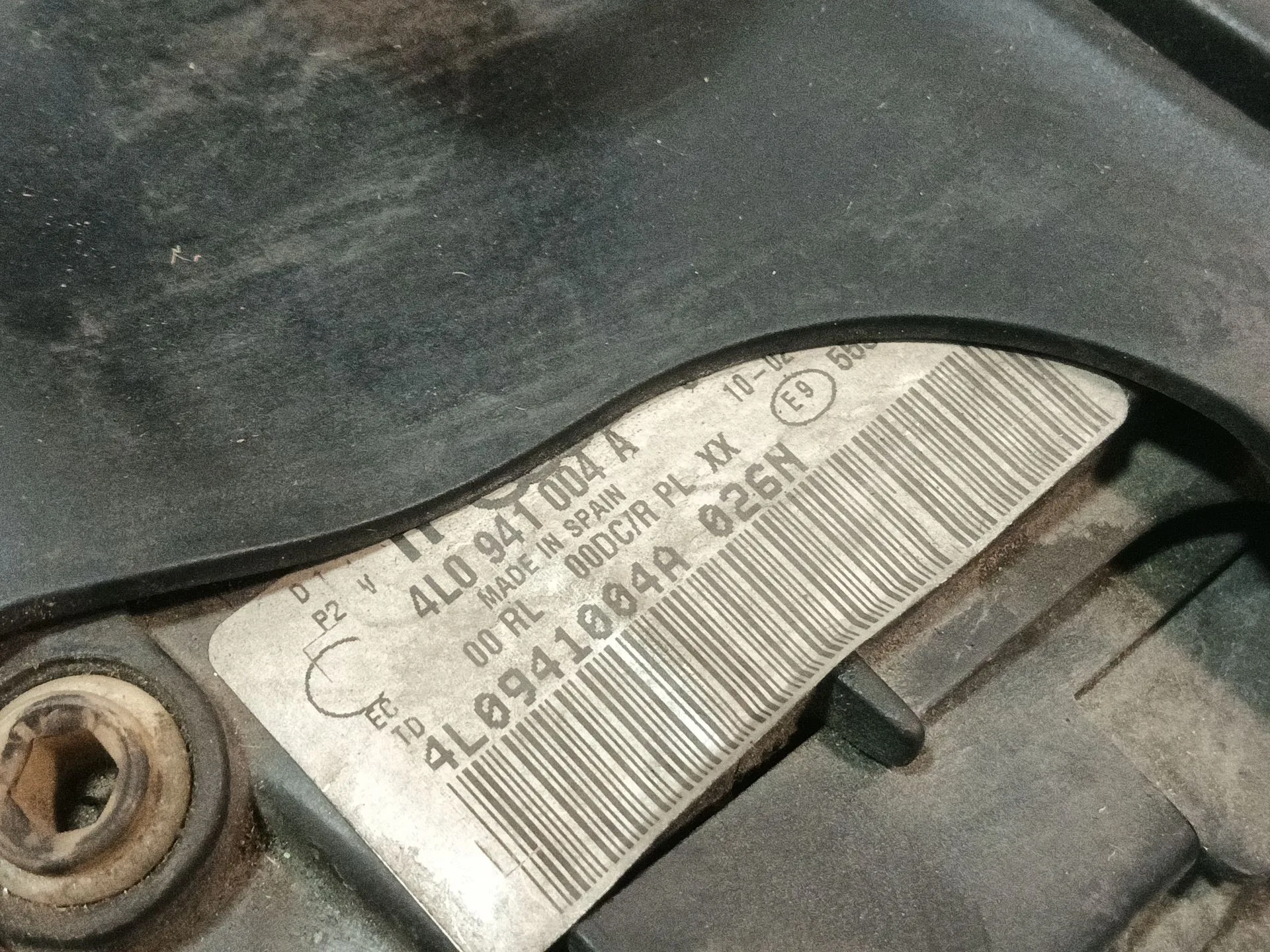 Faro Derecho para Audi Q7 (4Lb)
