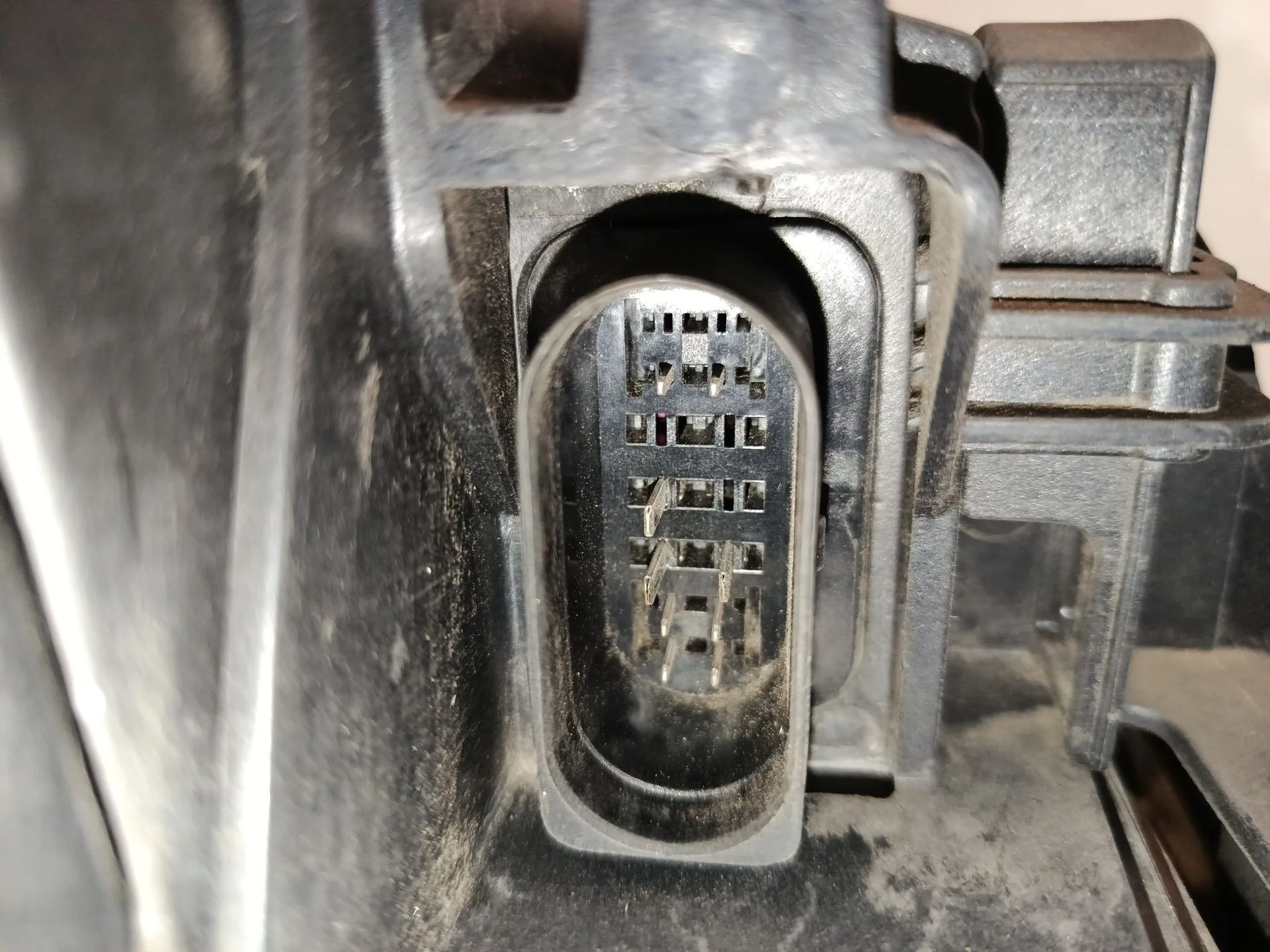 Faro Izquierdo para Audi Q7 (4Lb)