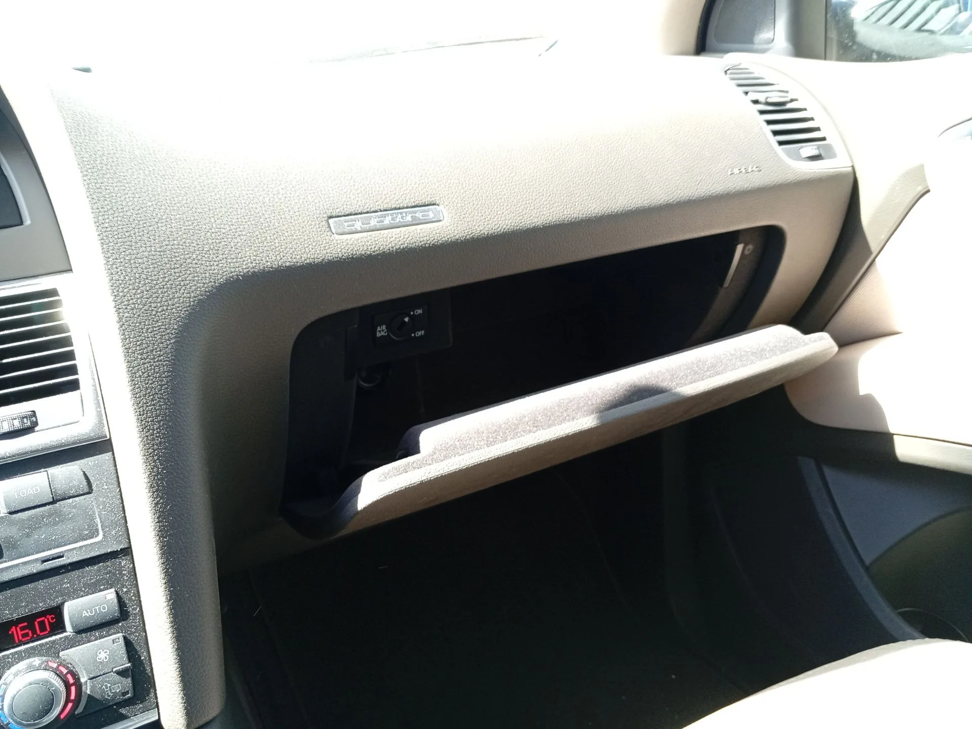 Guantera para Audi Q7 (4Lb)