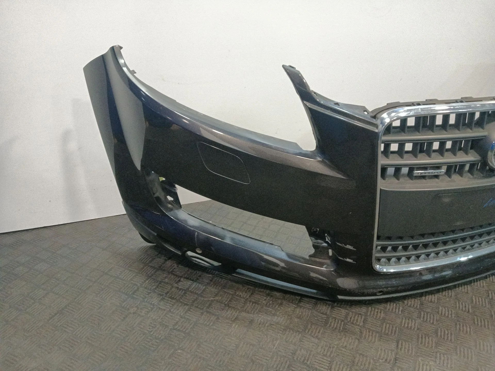 Paragolpes Delantero para Audi Q7 (4Lb)