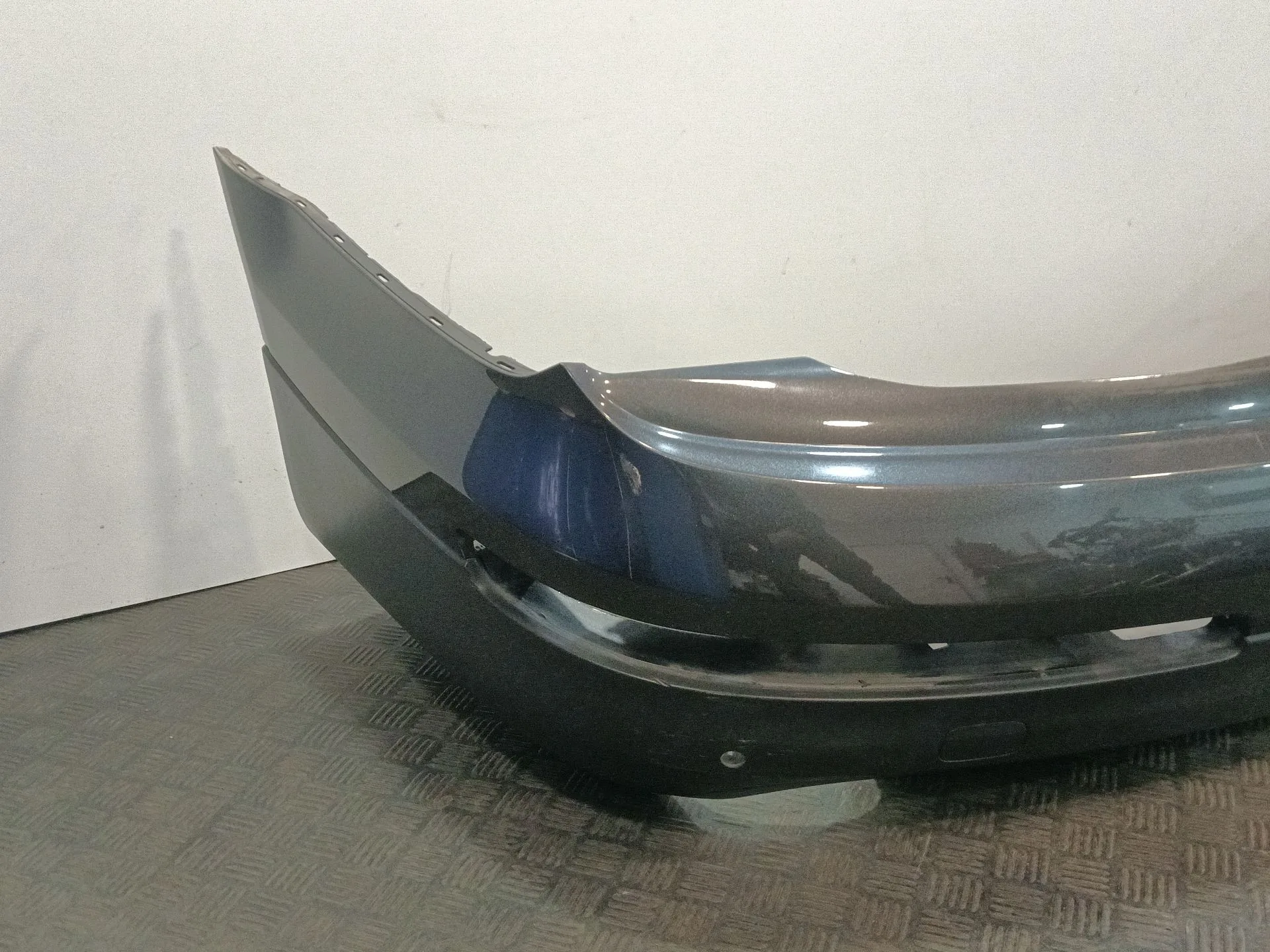Paragolpes Trasero para Audi Q7 (4Lb)