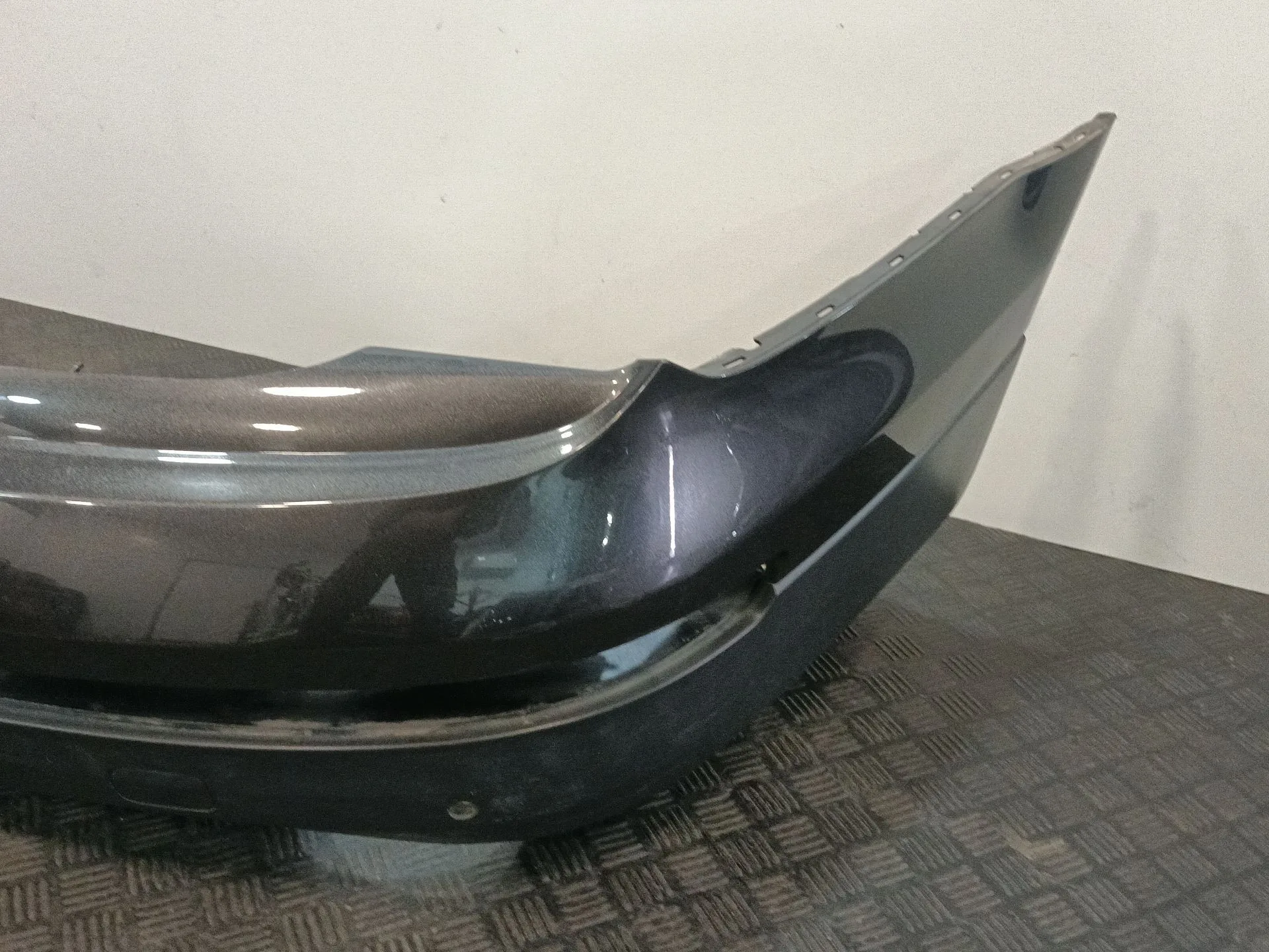 Paragolpes Trasero para Audi Q7 (4Lb)