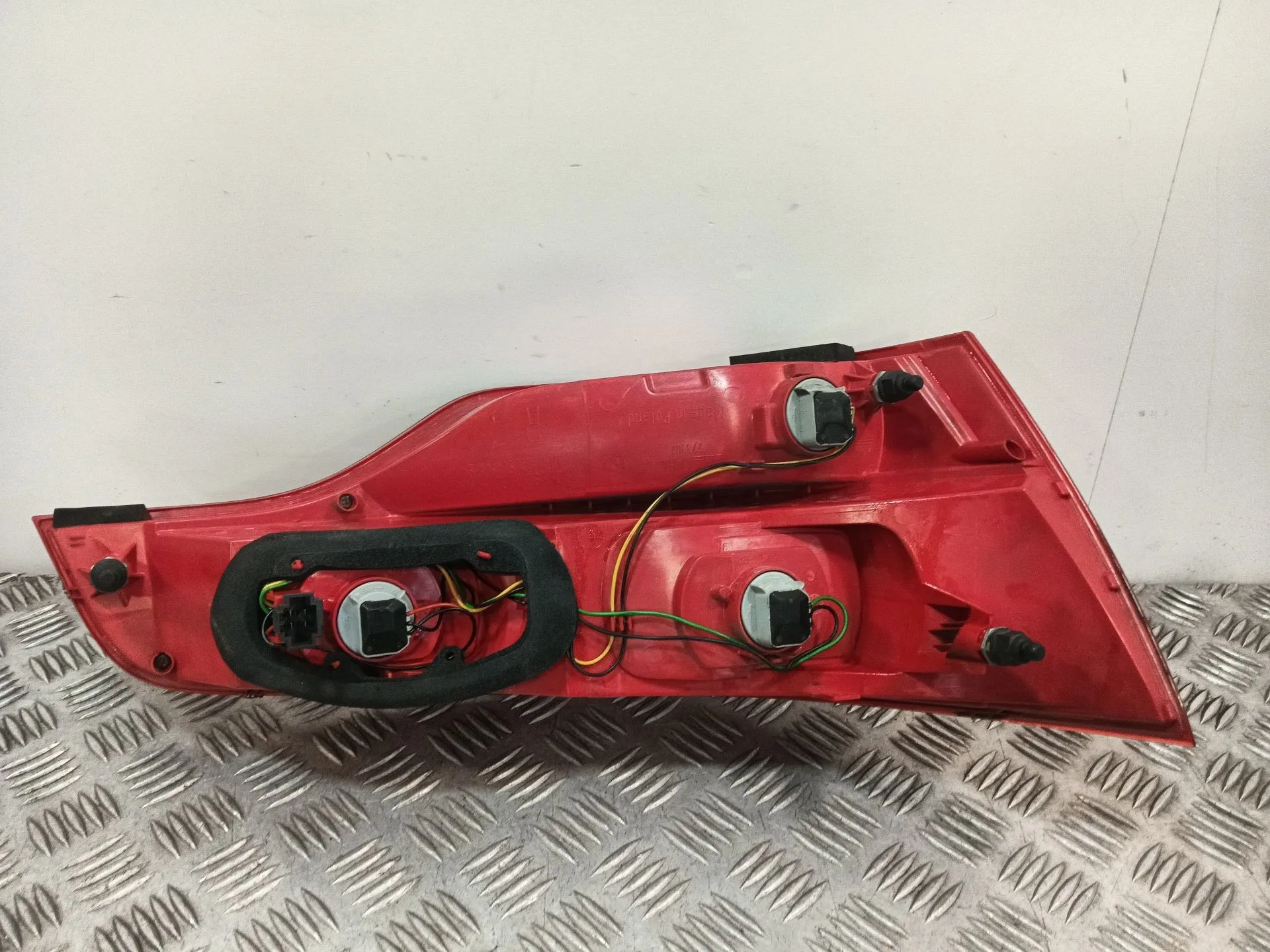 Piloto Trasero Derecho para Audi Q7 (4Lb)