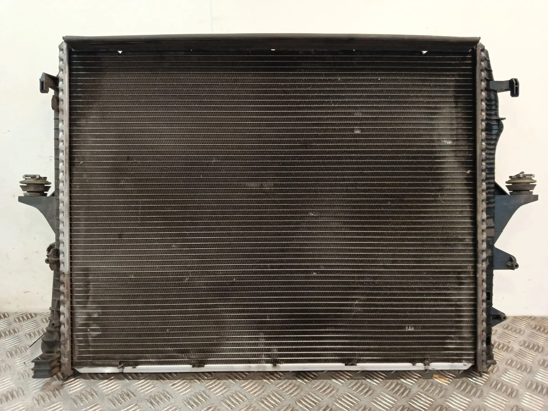 Radiador Agua para Audi Q7 (4Lb)