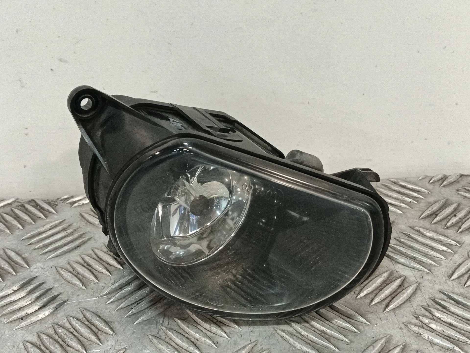 Faro Antiniebla Derecho para Audi Q7 (4Lb)