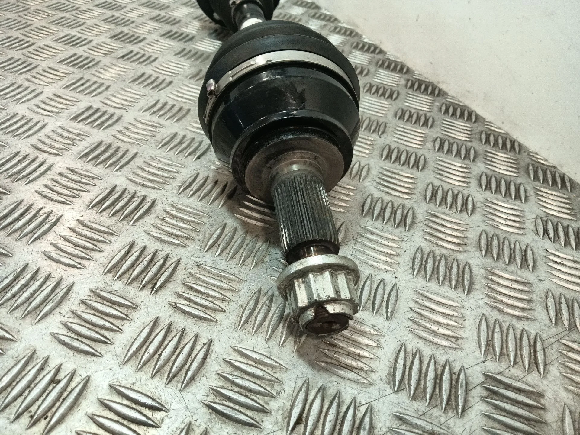 Transmision Delantera Derecha para Audi Q7 (4Lb)