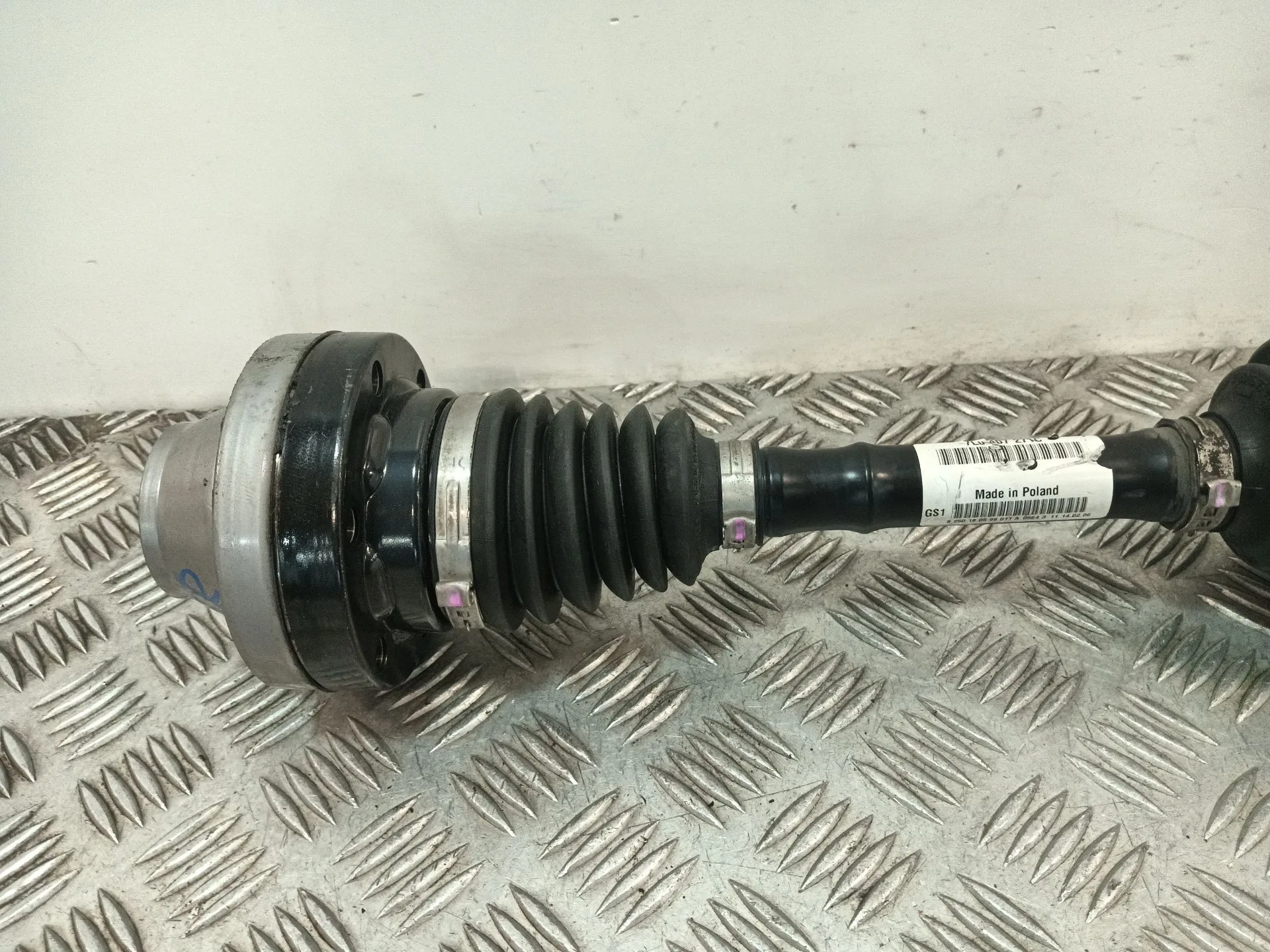 Transmision Delantera Izquierda para Audi Q7 (4Lb)