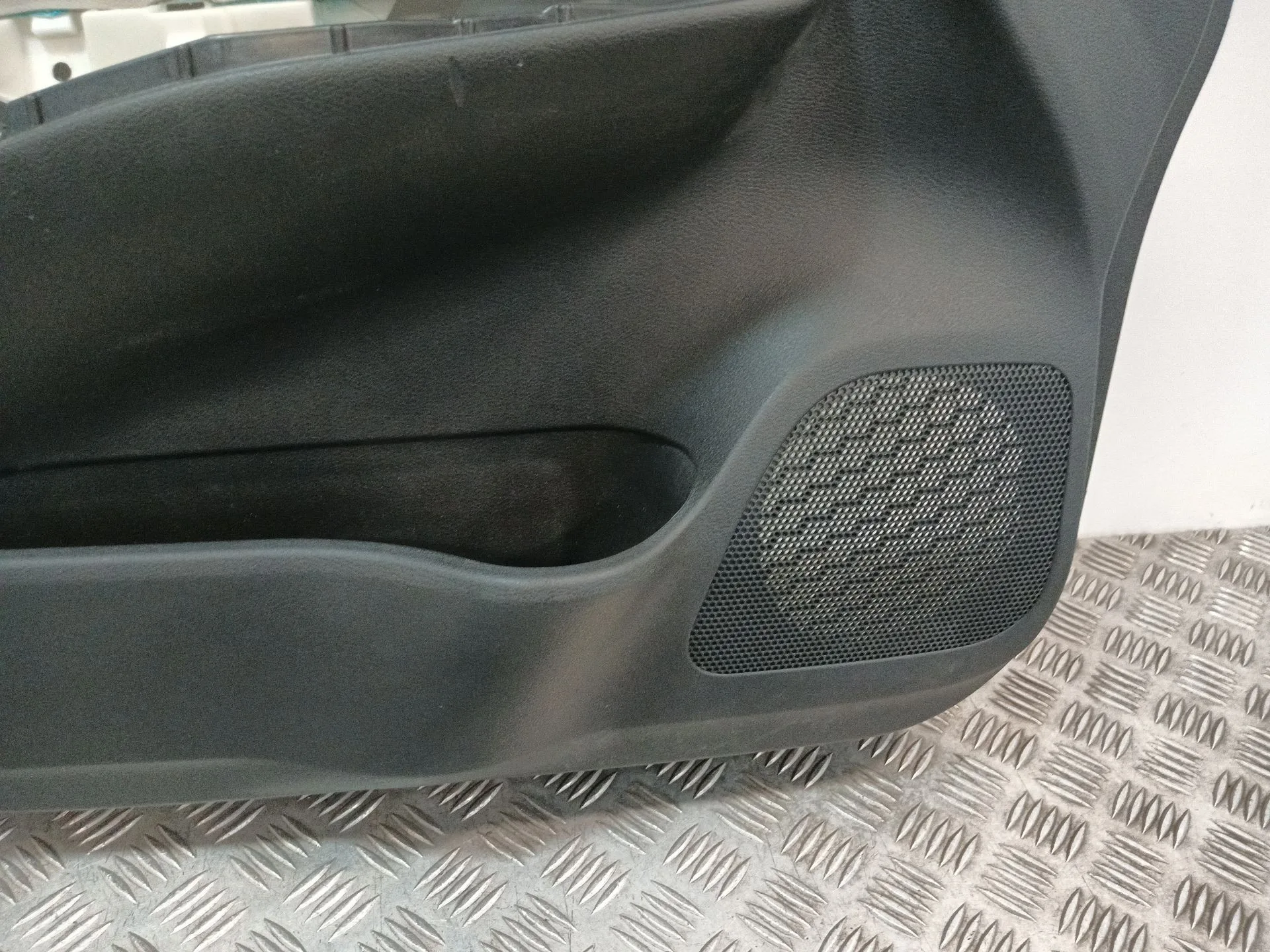 Guarnecido Puerta Delantera Izquierda para Nissan Micra V (K14)