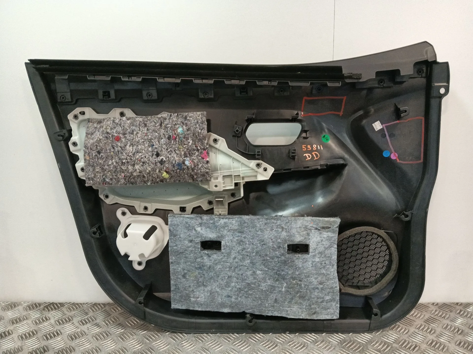 Guarnecido Puerta Delantera Derecha para Nissan Micra V (K14)
