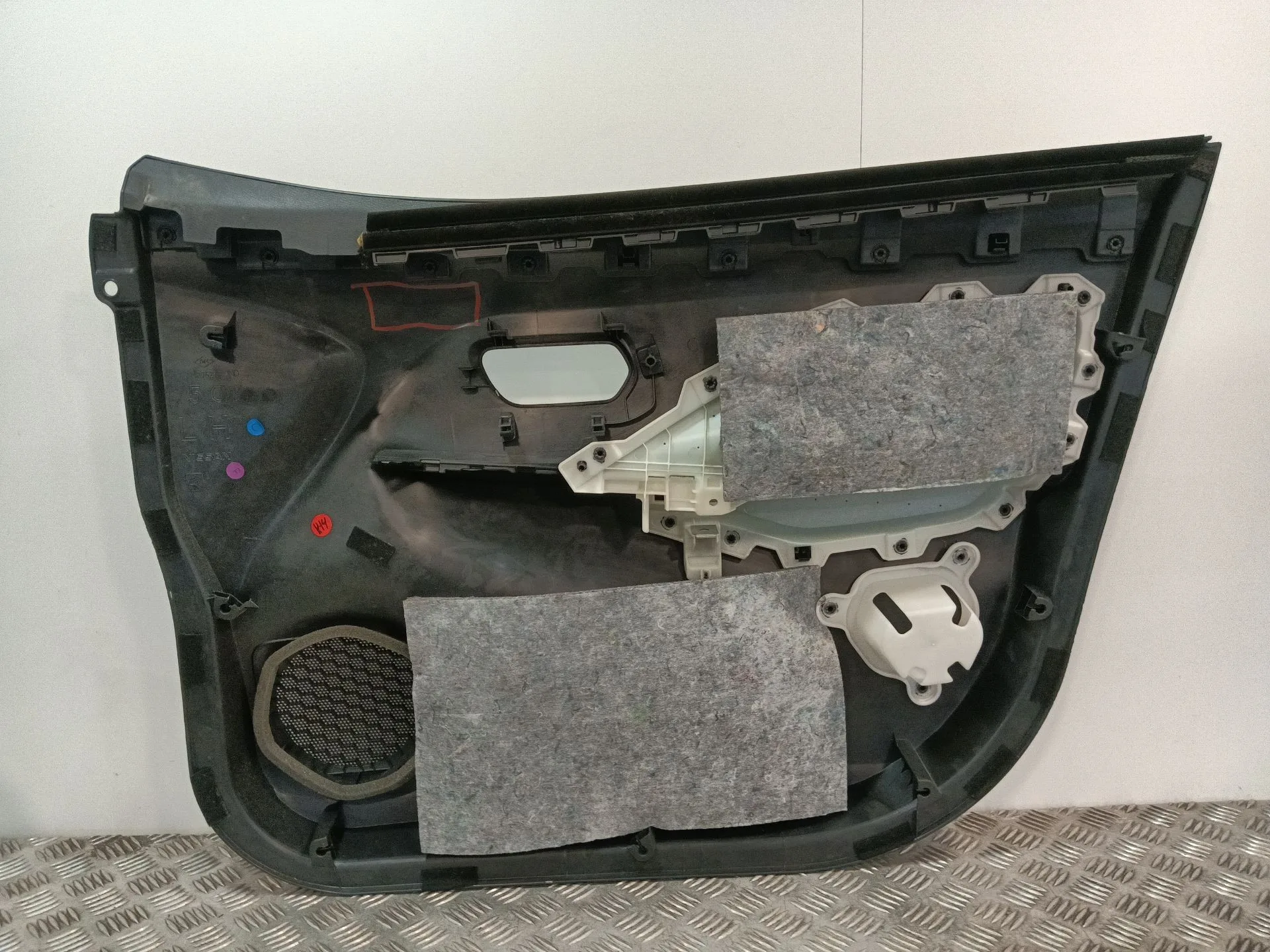 Guarnecido Puerta Delantera Izquierda para Nissan Micra V (K14)