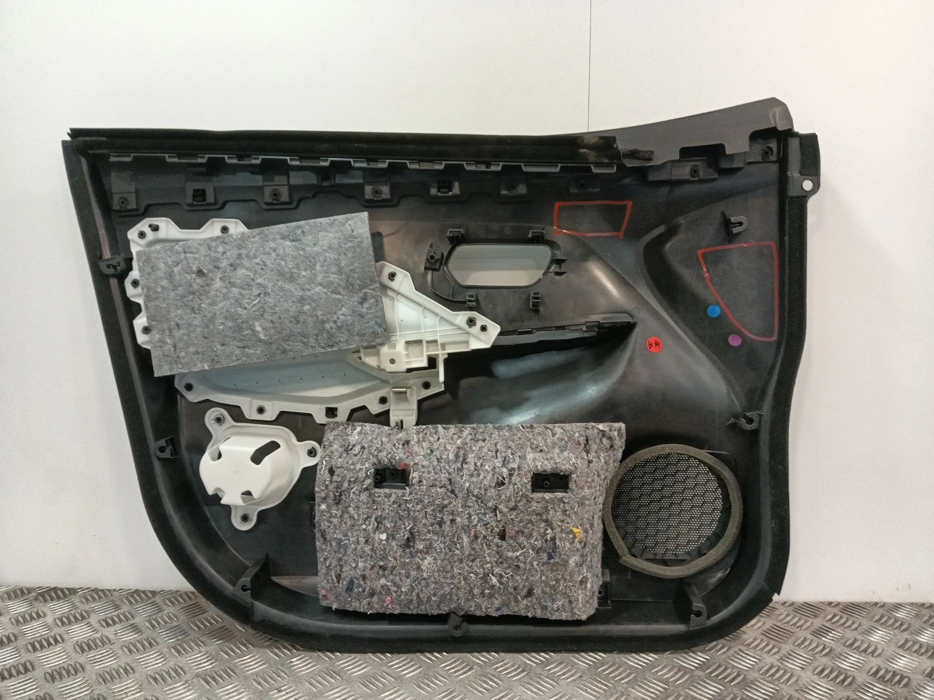 Guarnecido Puerta Delantera Derecha para Nissan Micra V (K14)
