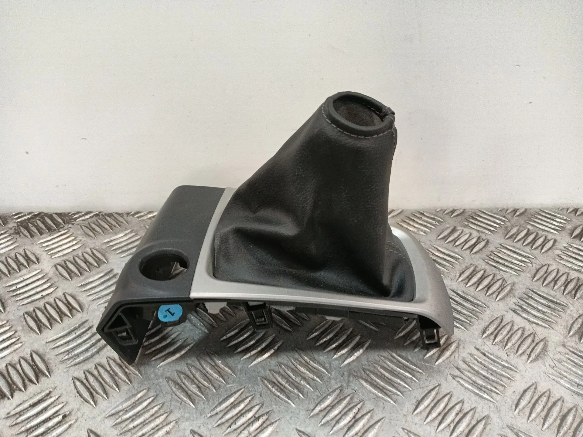 Soporte Motor Delantero para Nissan Micra V (K14)