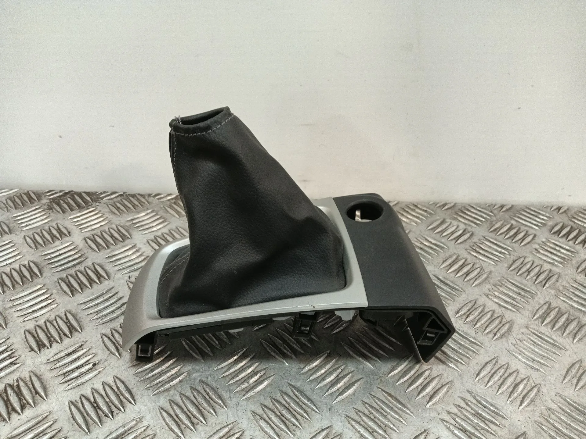 Soporte Motor Delantero para Nissan Micra V (K14)
