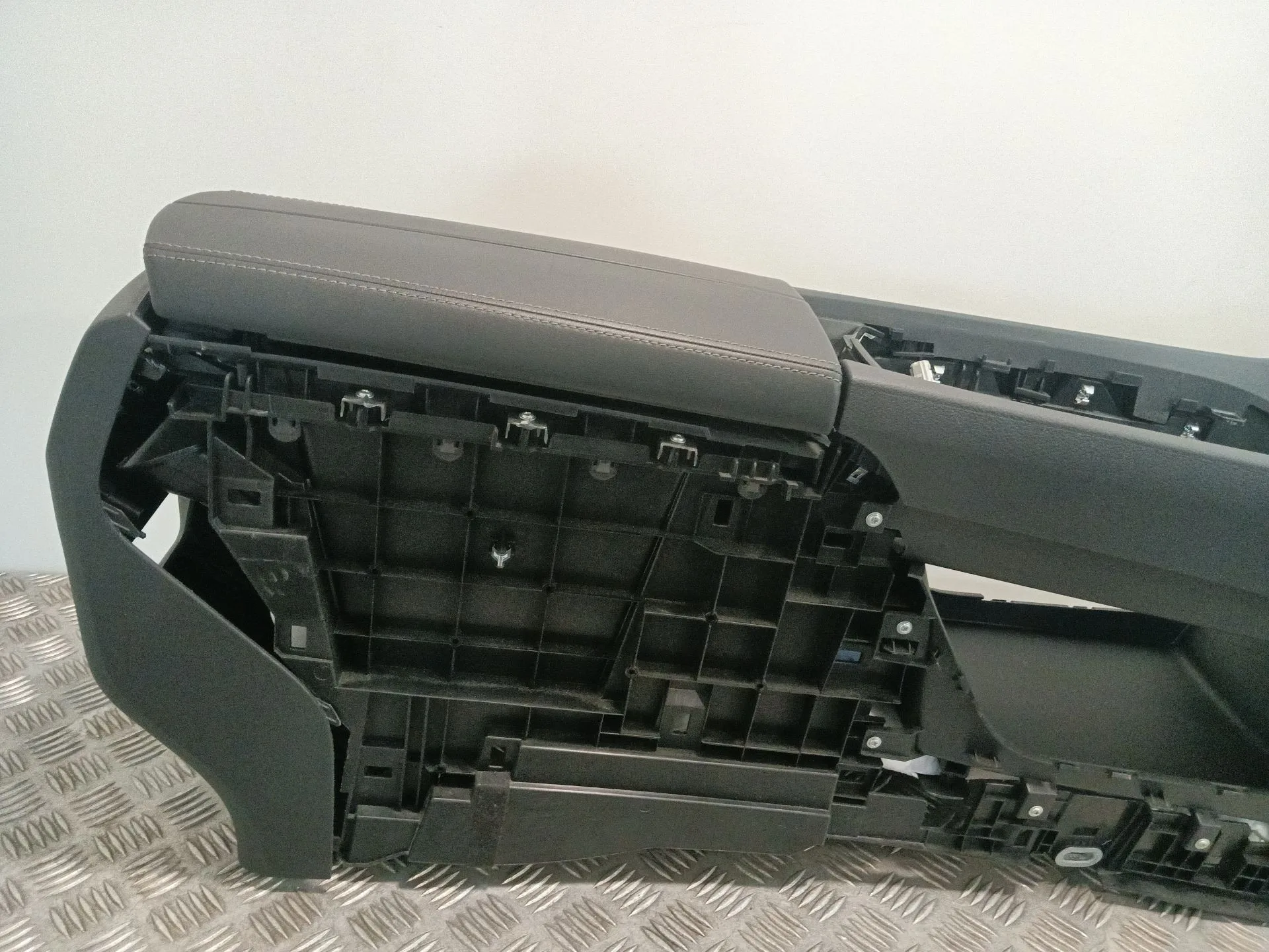 Consola Central para Nissan X-Trail I (T30)