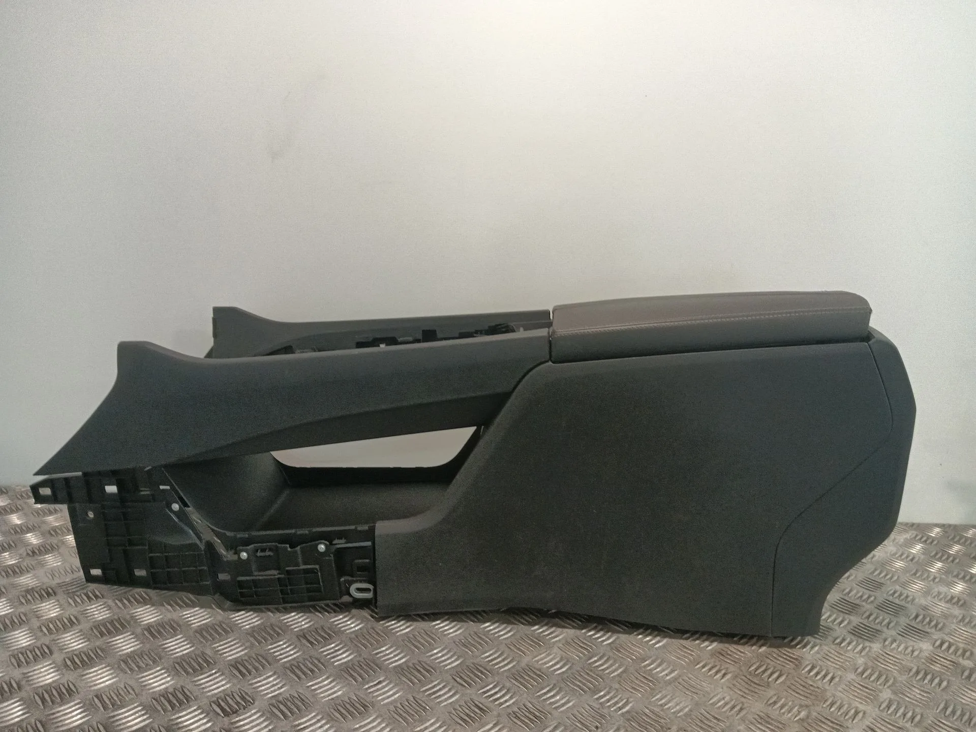 Consola Central para Nissan X-Trail I (T30)